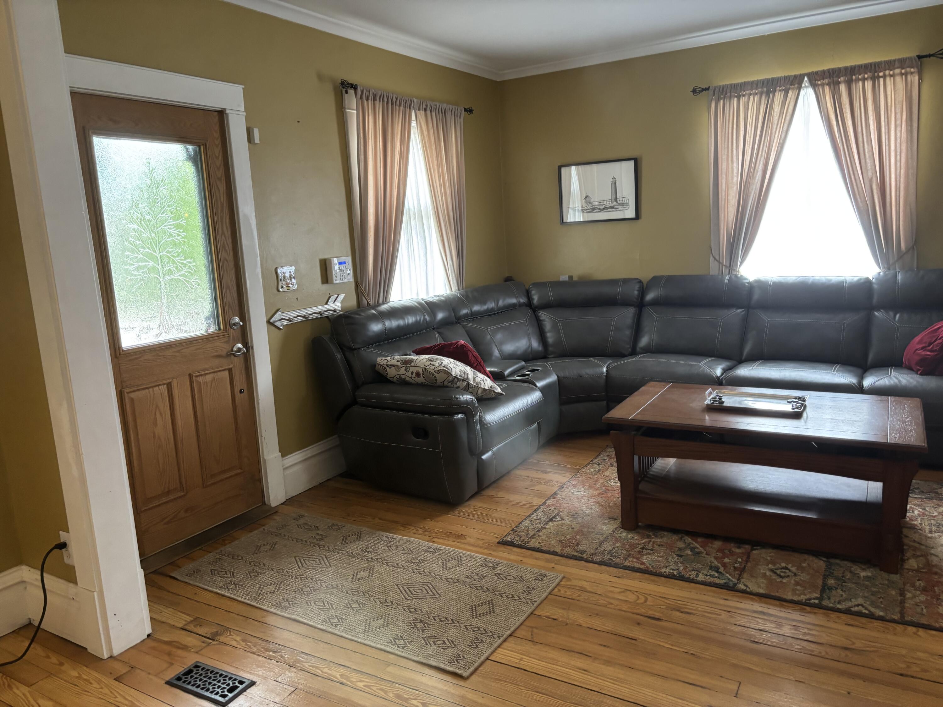 1108 Franklin