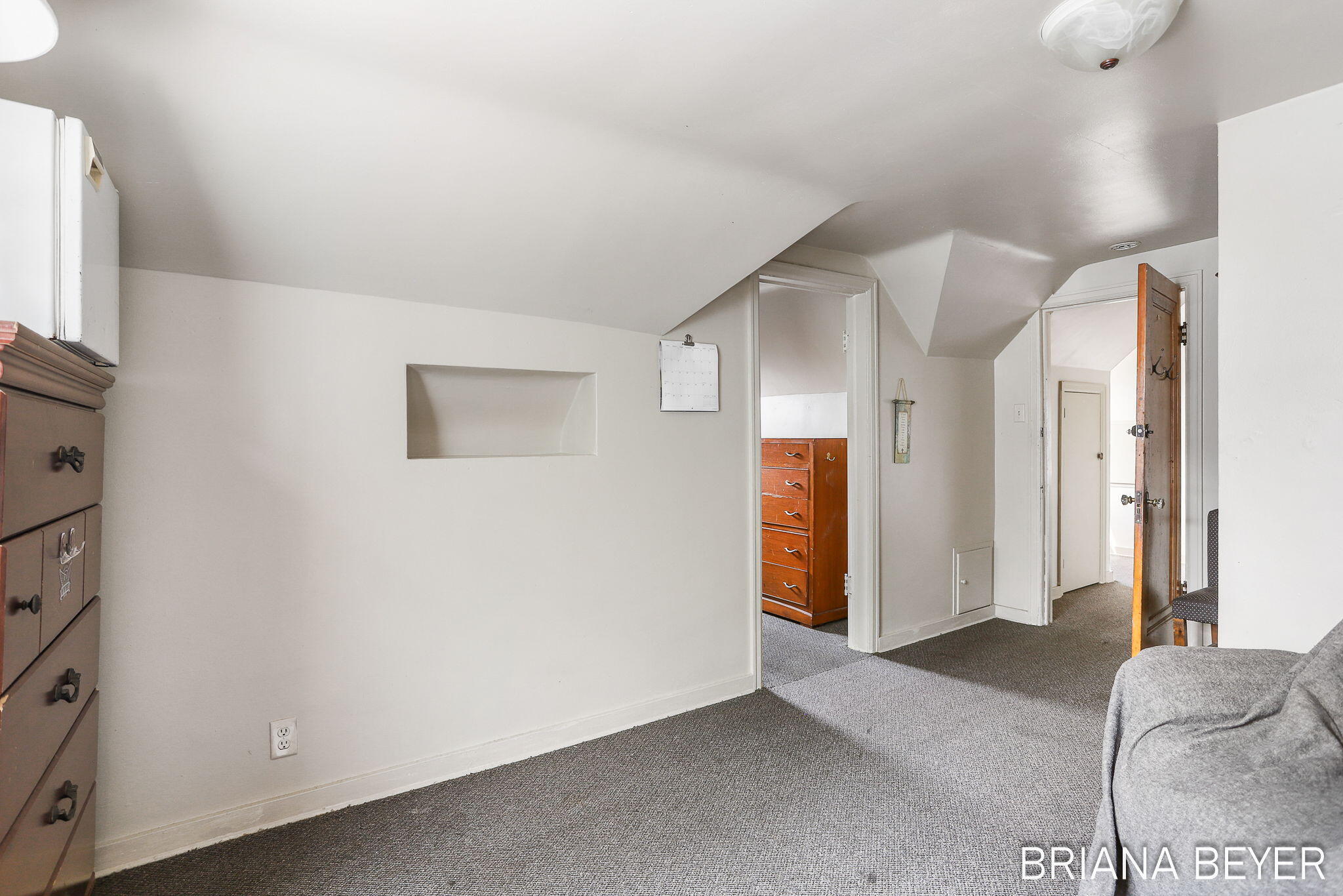89 E Lakewood Boulevard
