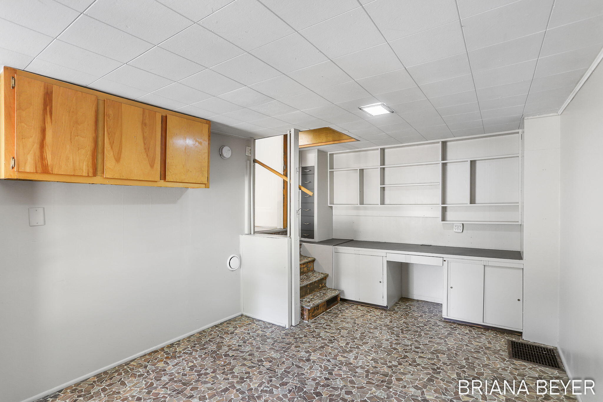 89 E Lakewood Boulevard