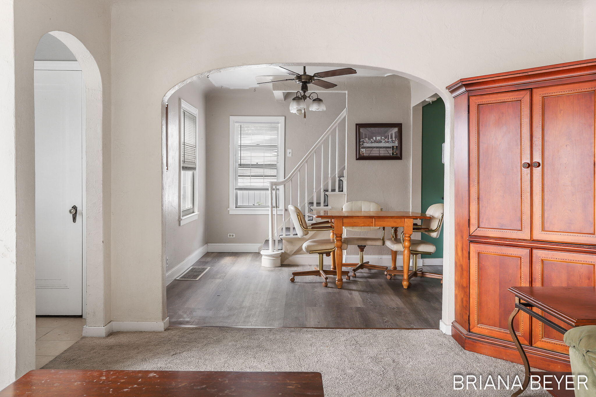 89 E Lakewood Boulevard