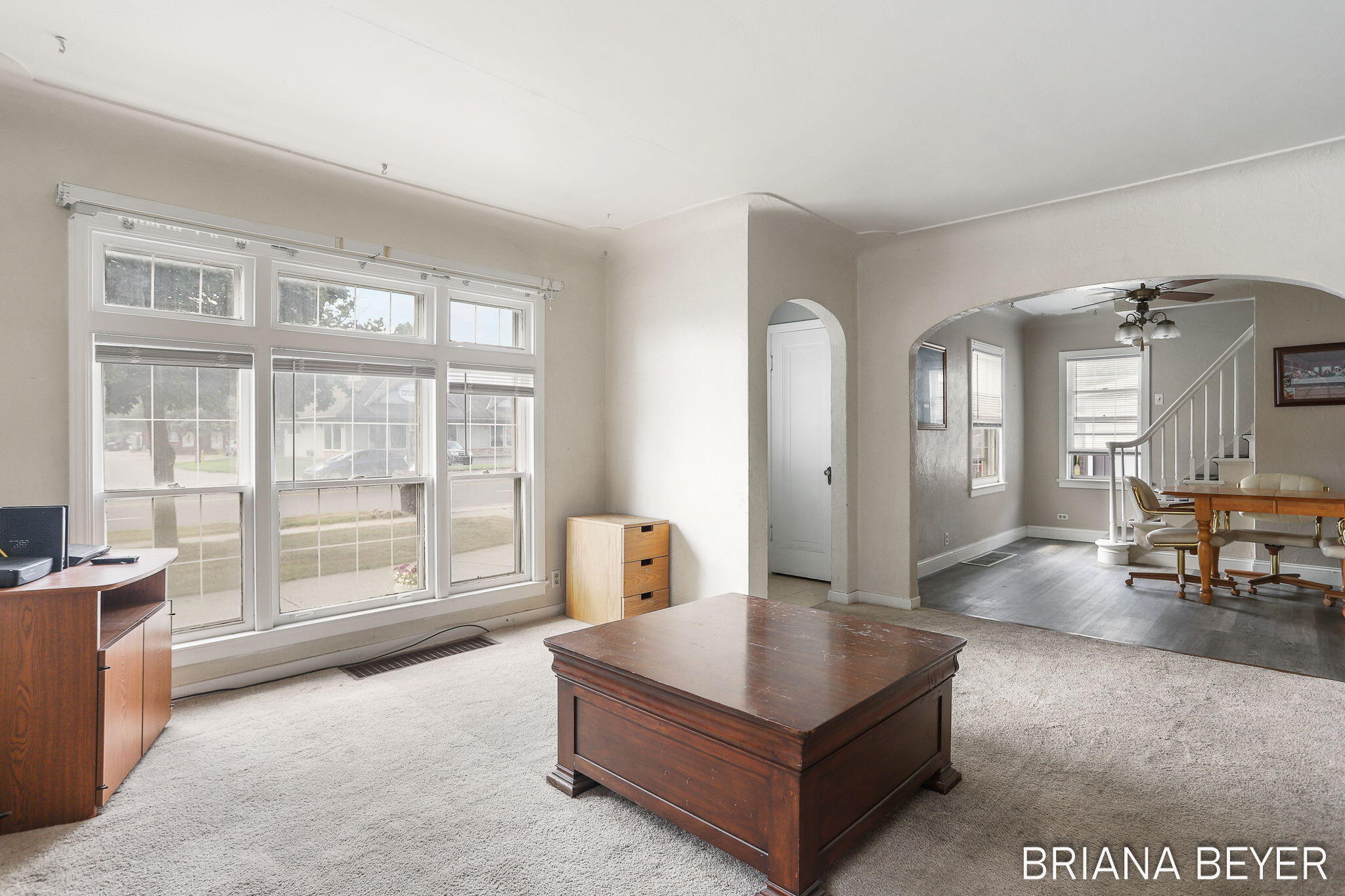 89 E Lakewood Boulevard