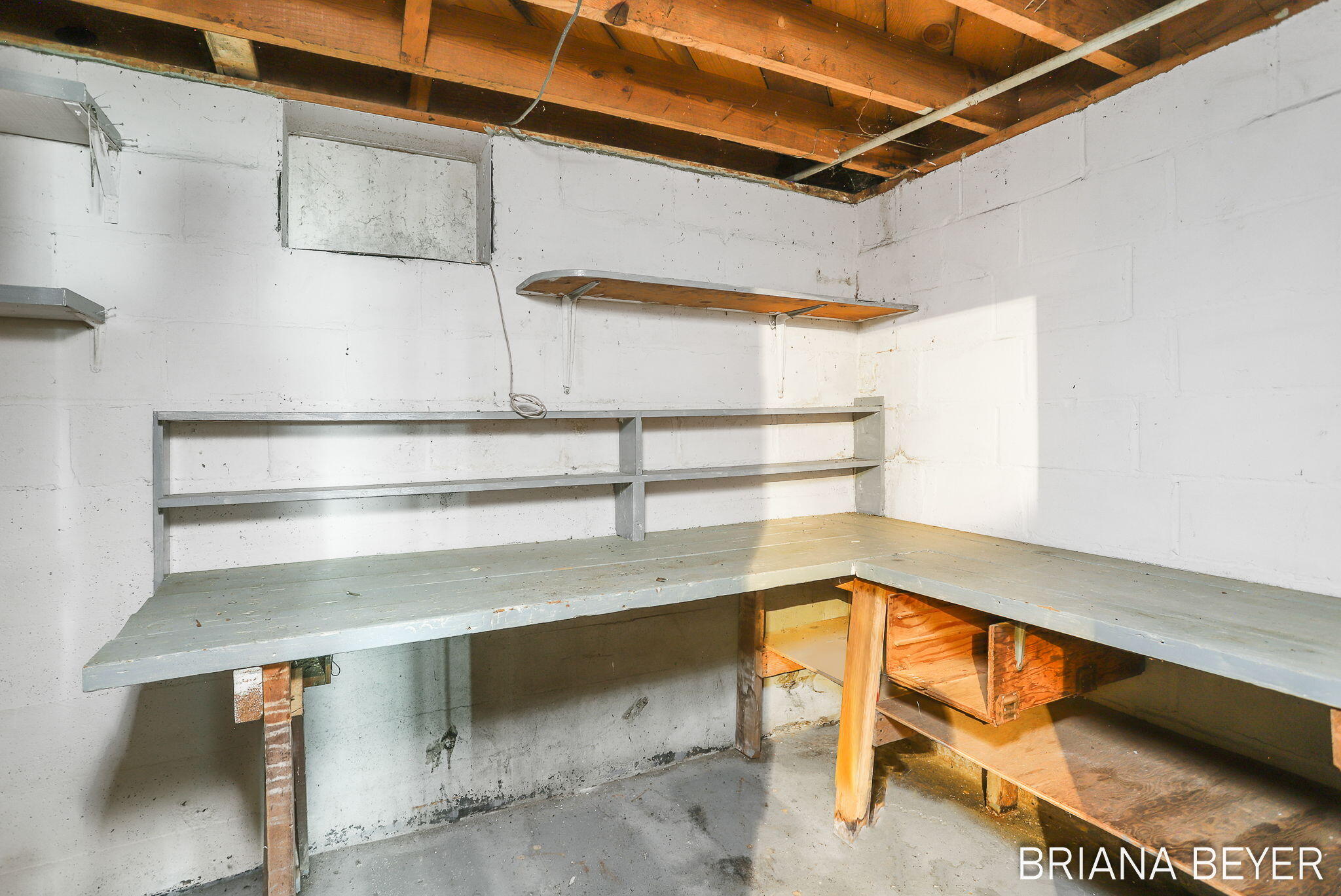 89 E Lakewood Boulevard