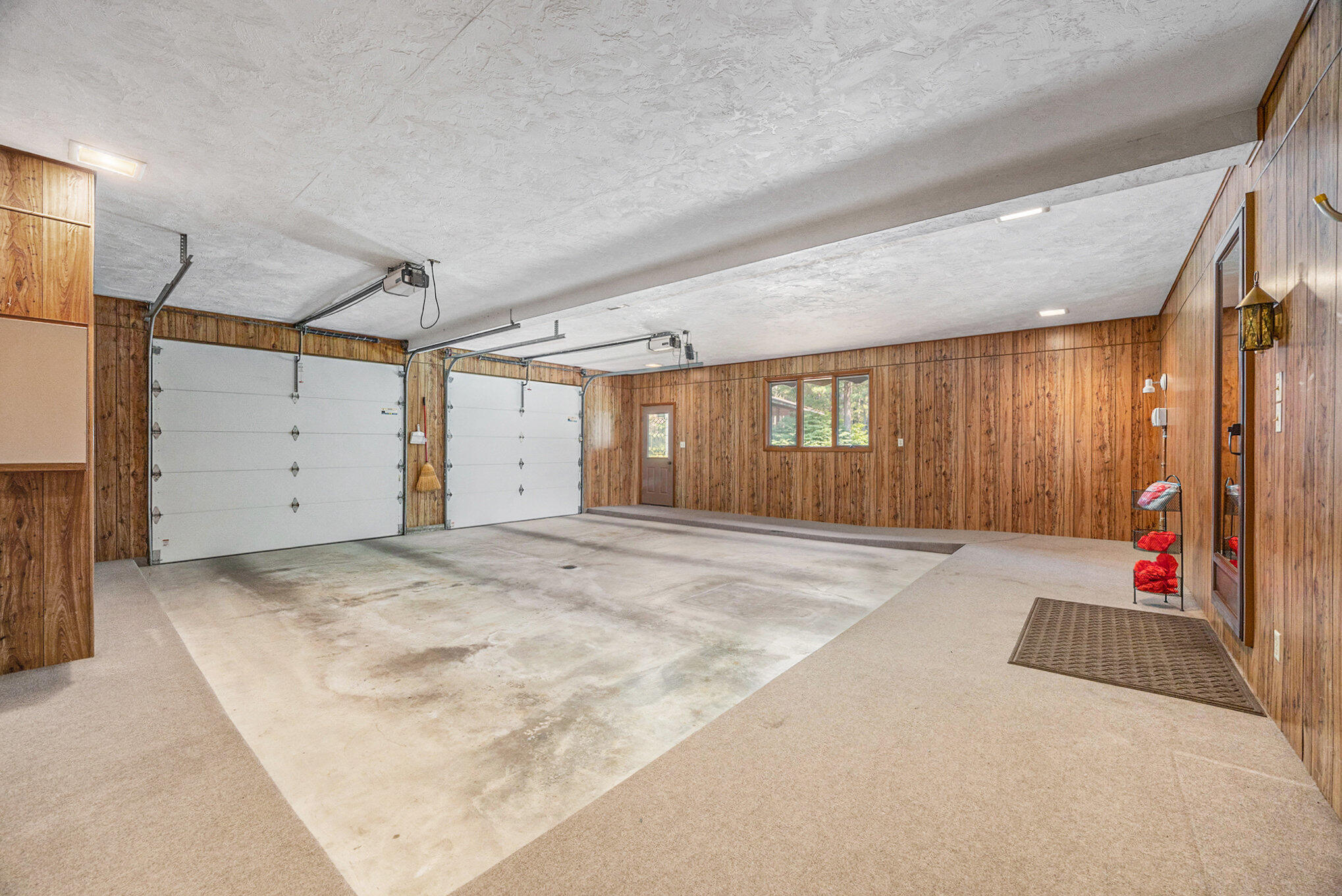 149 S 168th Avenue