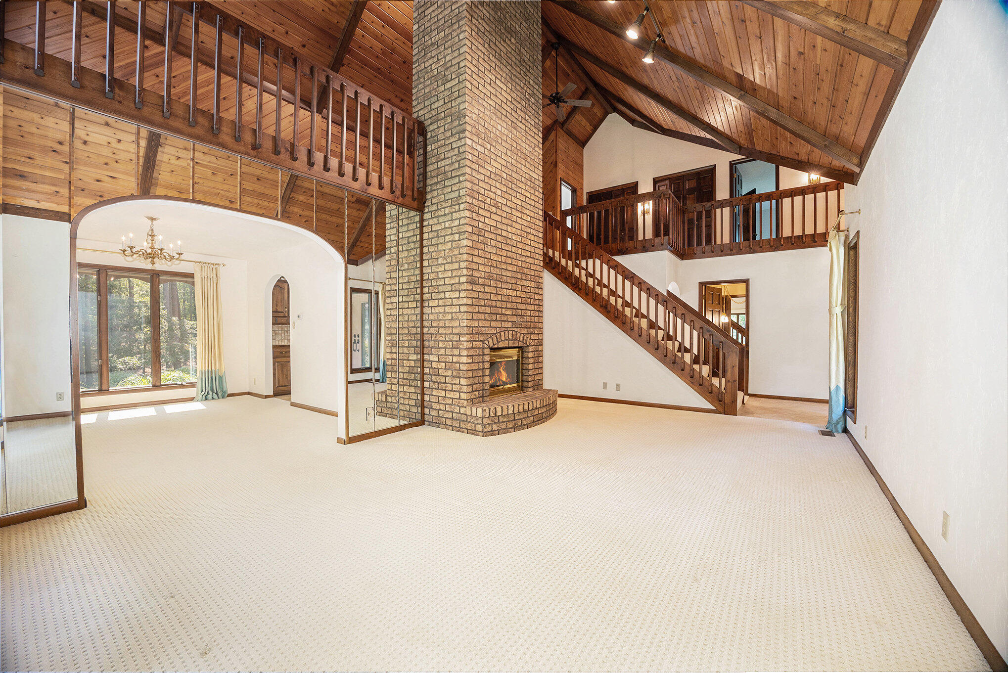 149 S 168th Avenue