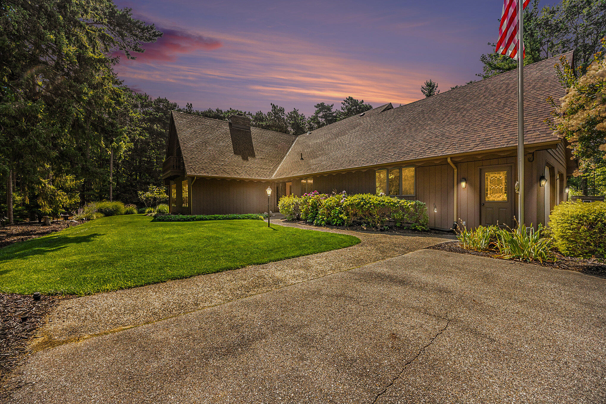 149 S 168th Avenue