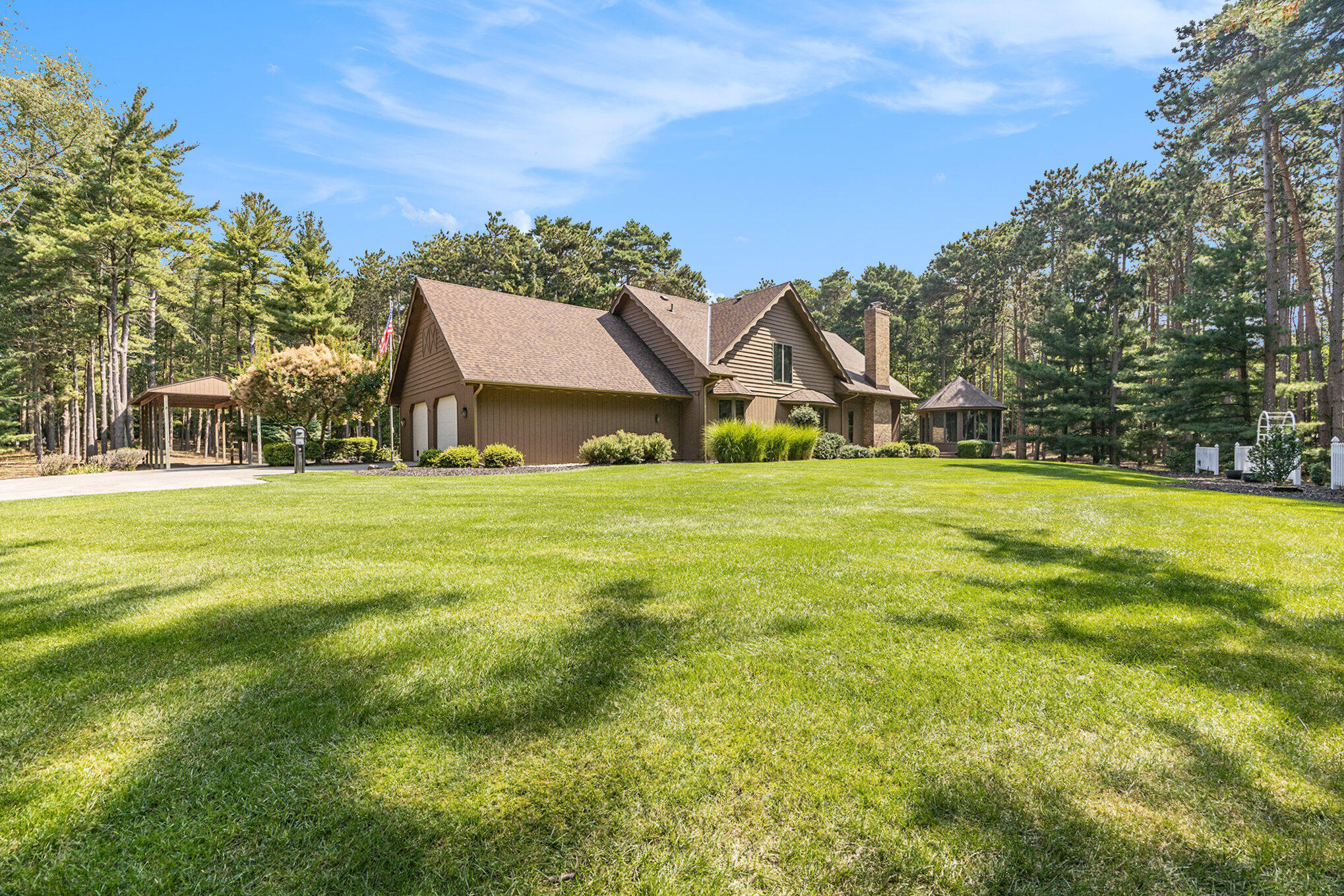 149 S 168th Avenue