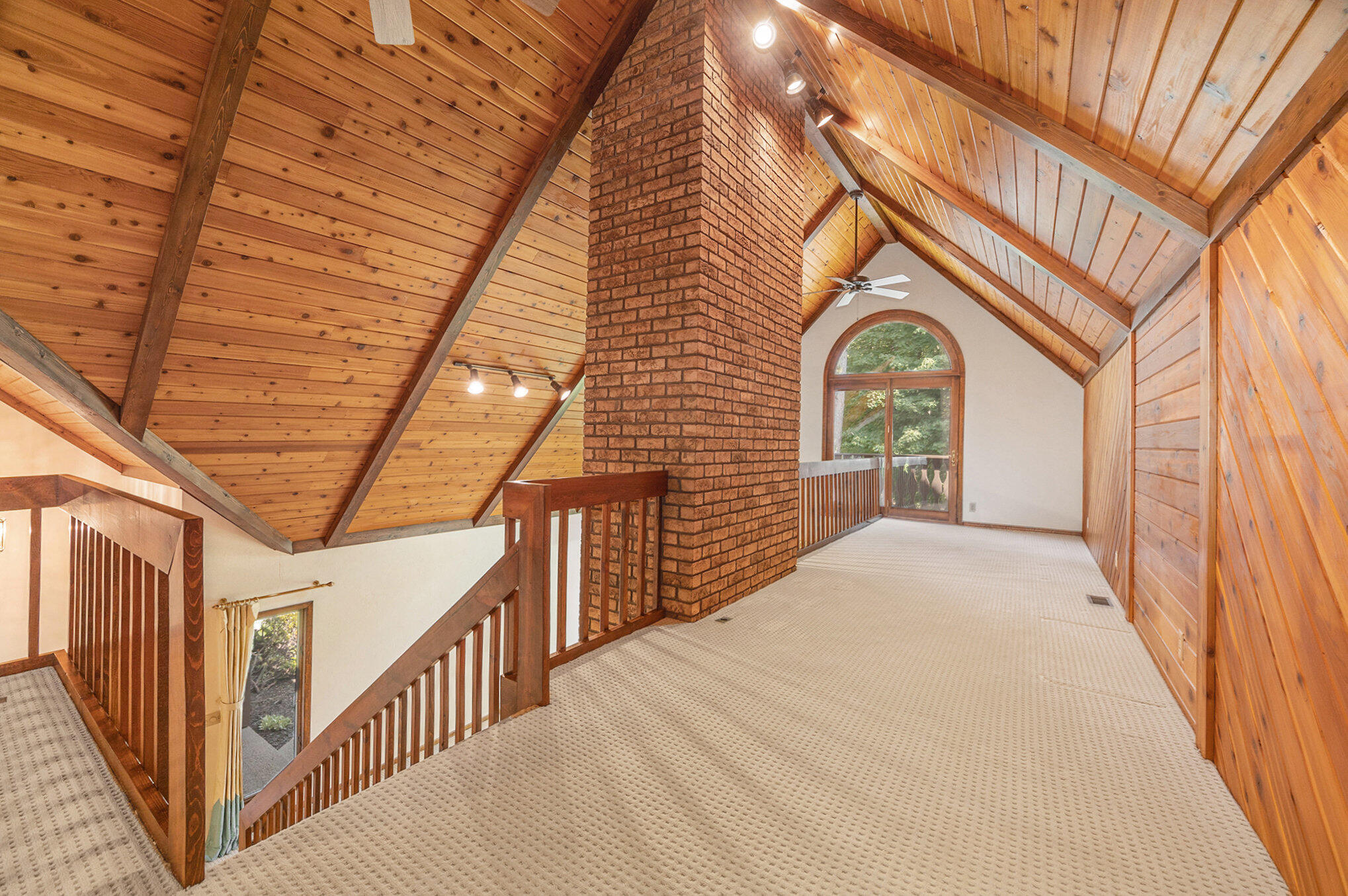 149 S 168th Avenue