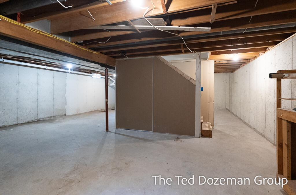 338 Roosevelt Avenue