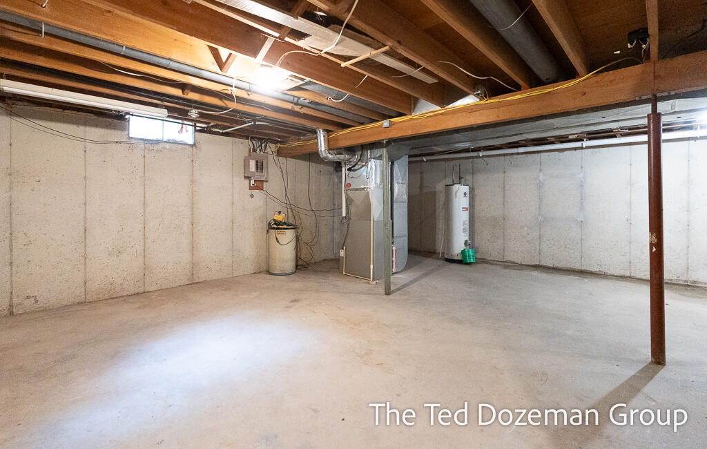 338 Roosevelt Avenue