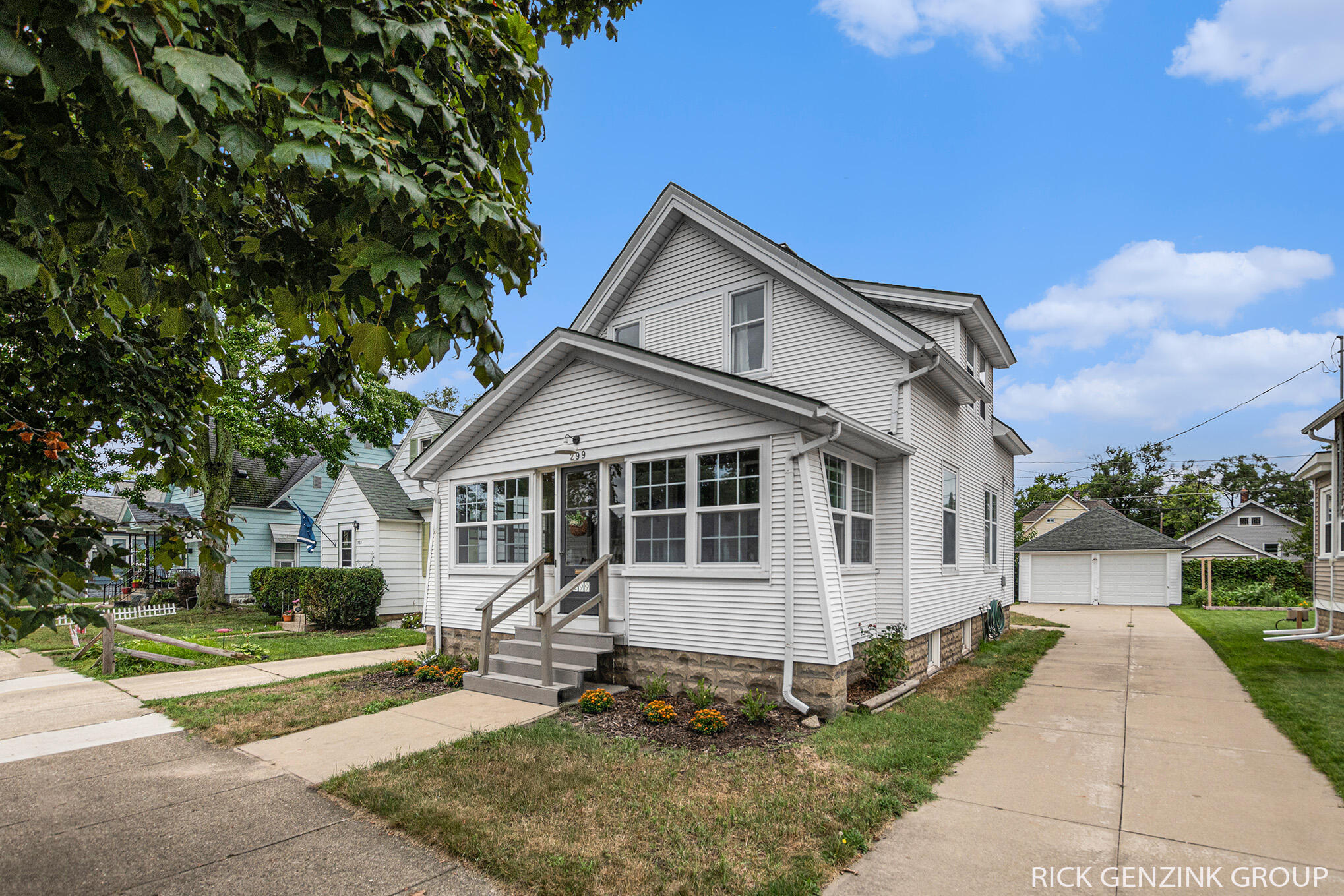 299 W 18th Street