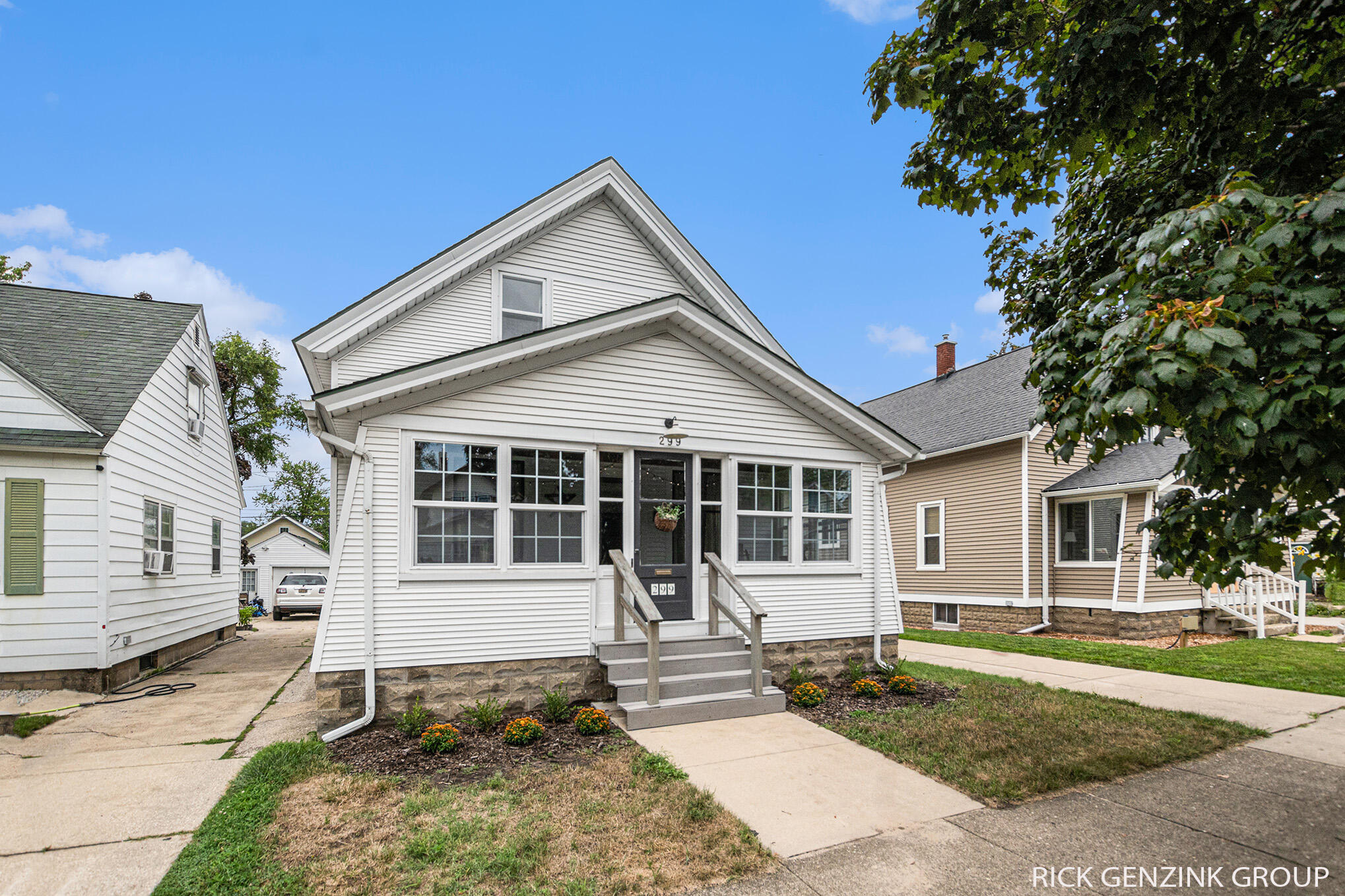 299 W 18th Street