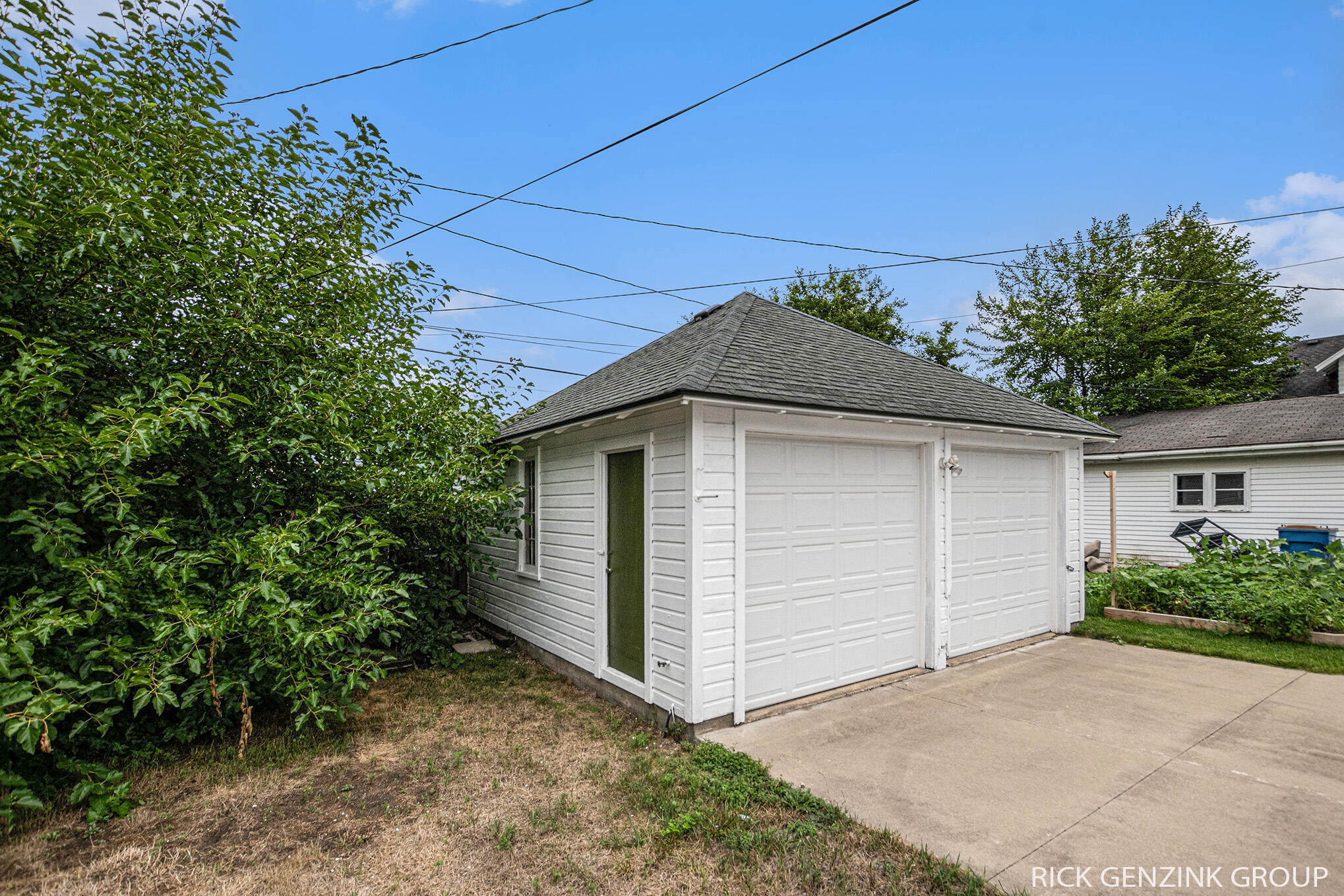 299 W 18th Street