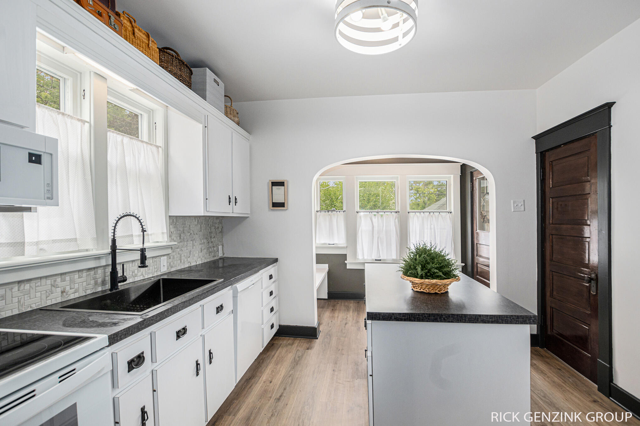 299 W 18th Street