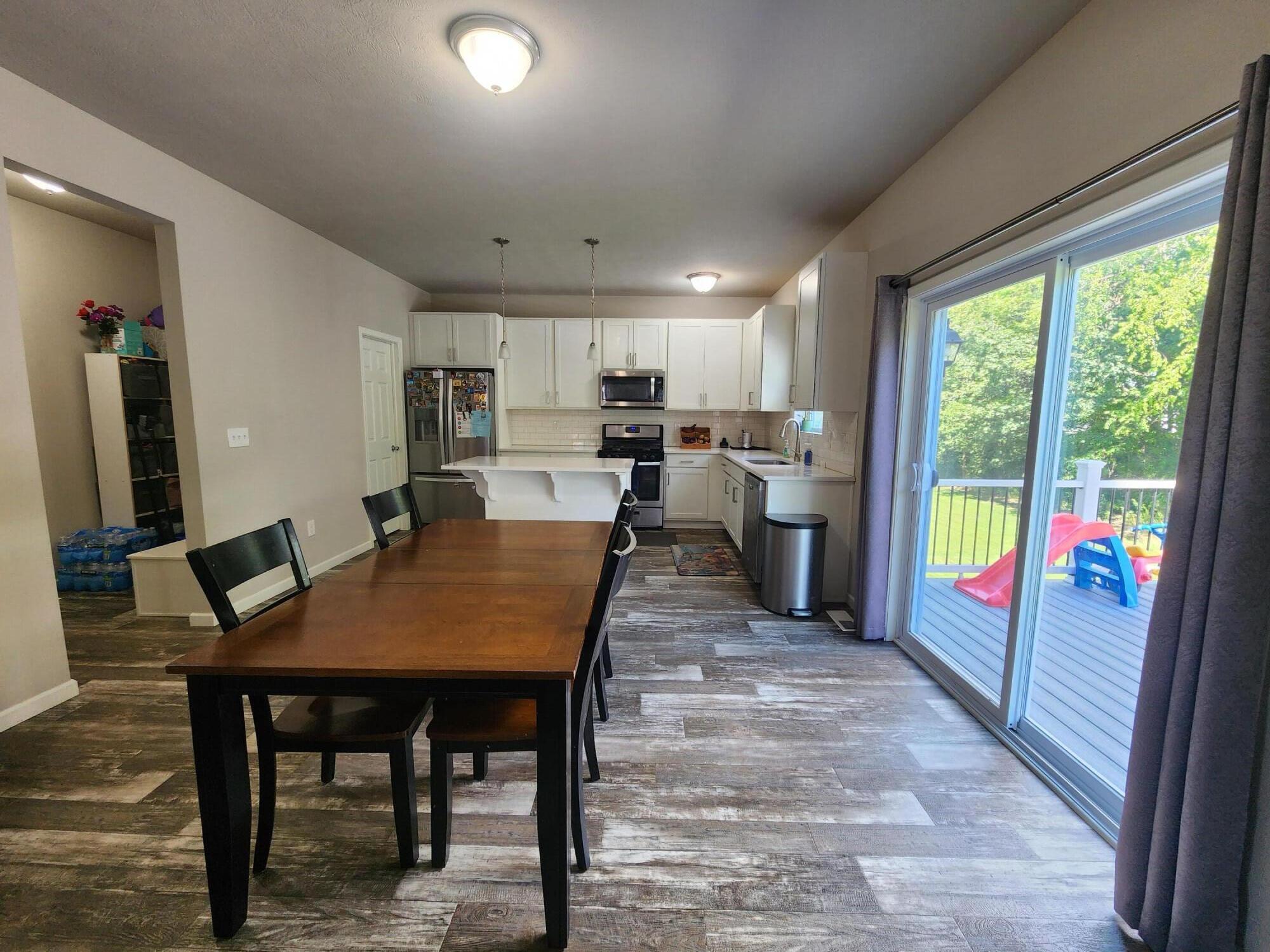8730 Prairie Stone Drive