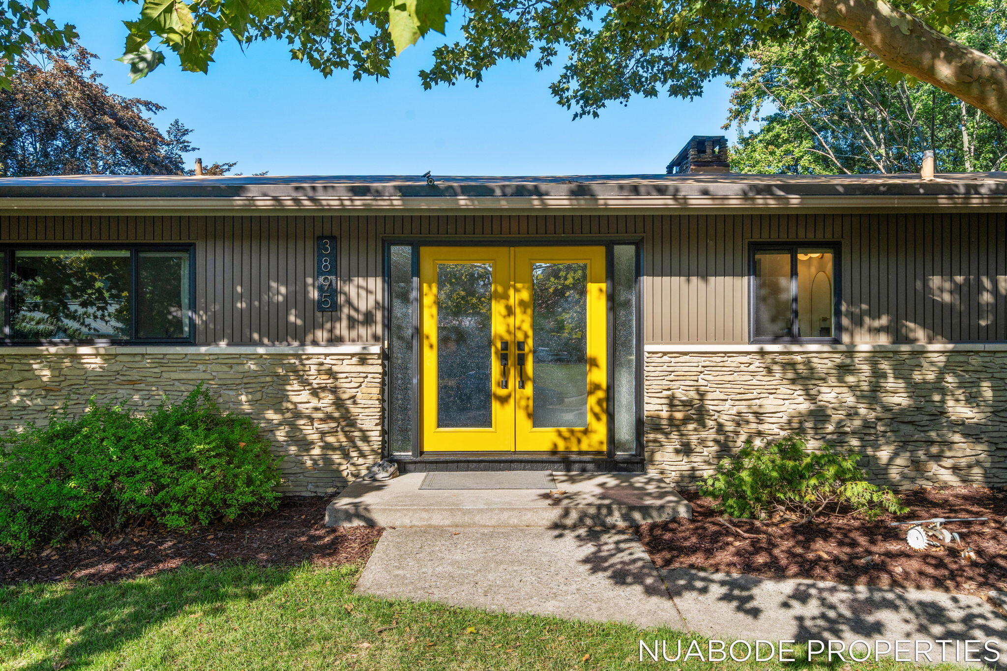3895 Keeweenaw Drive NE