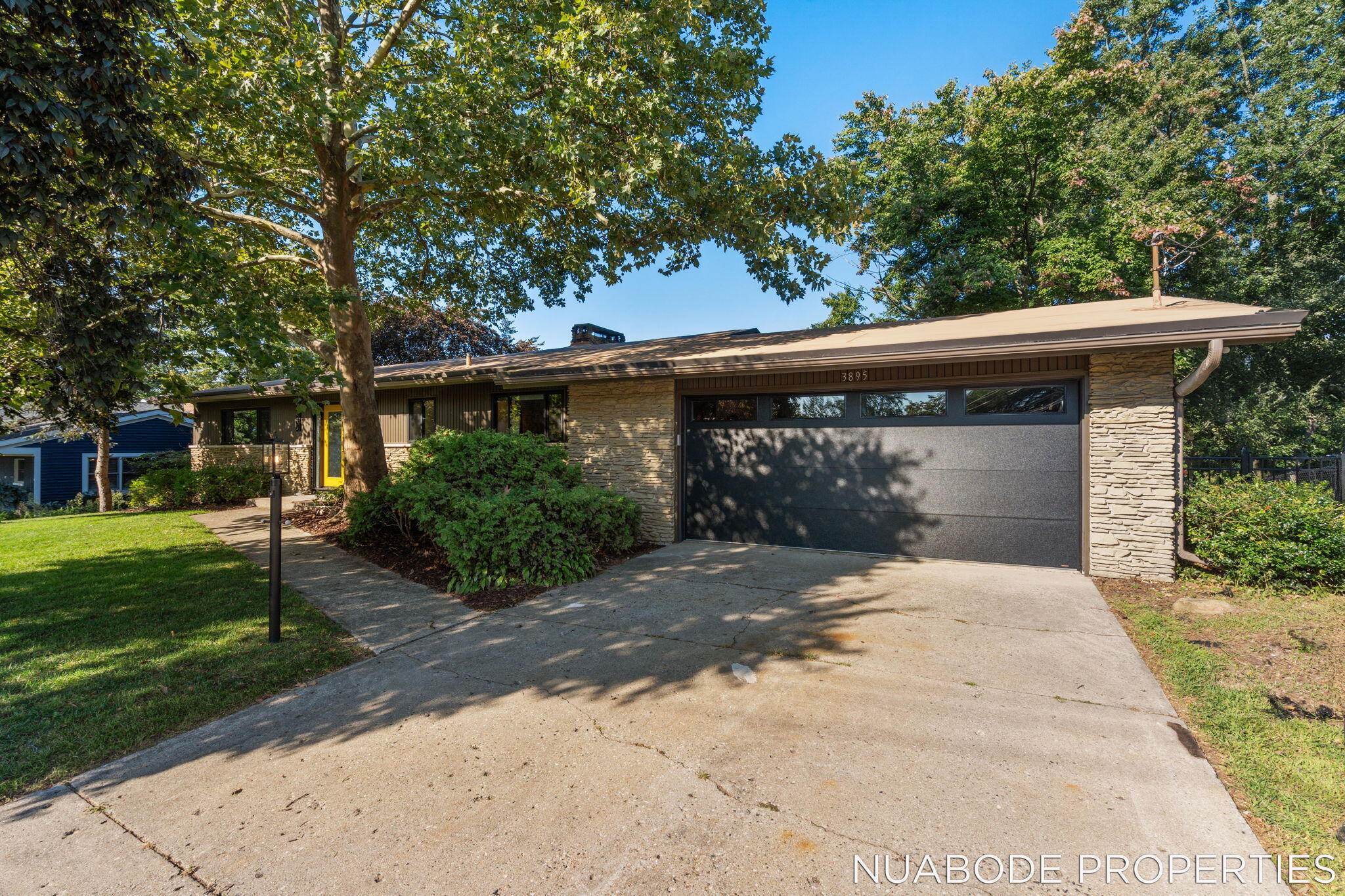 3895 Keeweenaw Drive NE