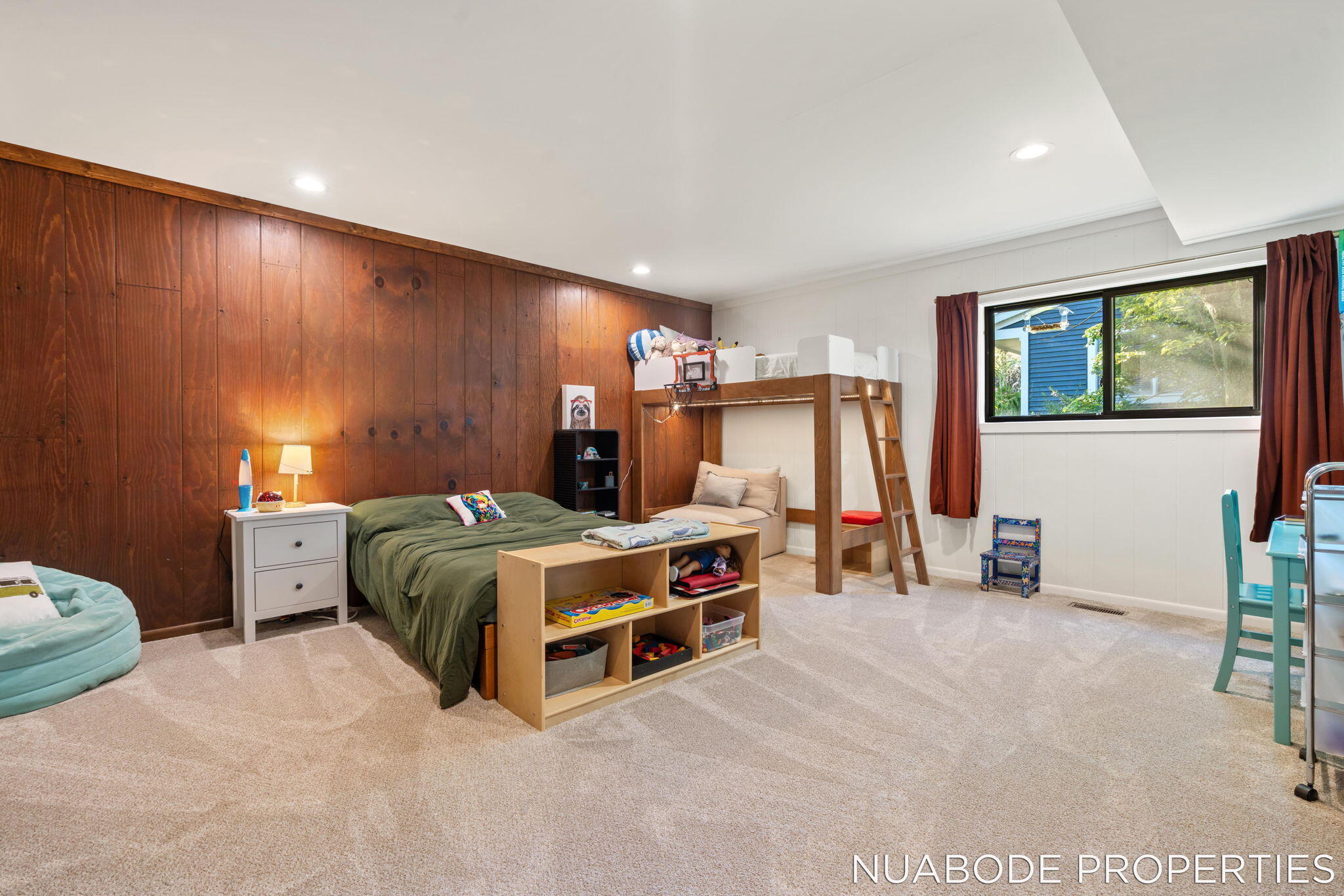 3895 Keeweenaw Drive NE