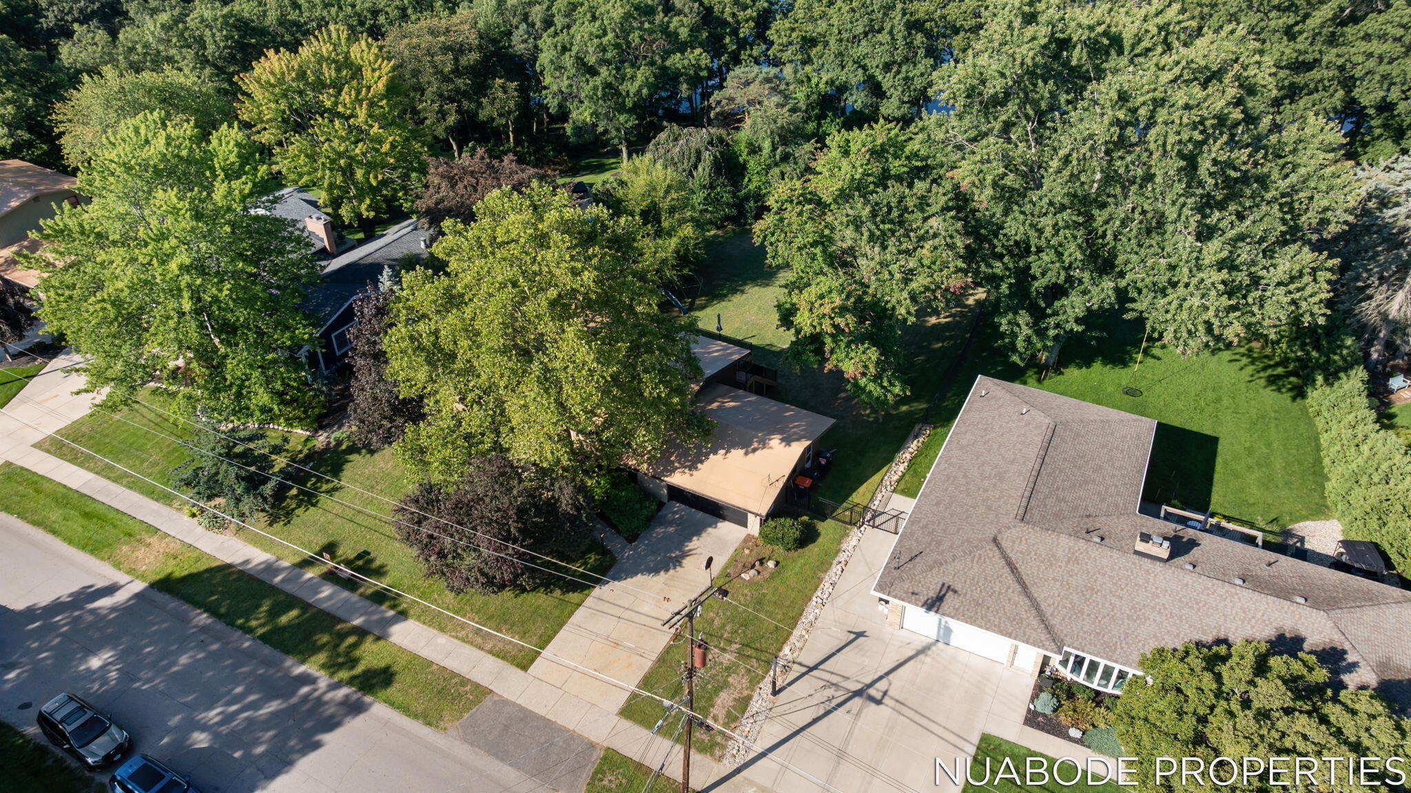 3895 Keeweenaw Drive NE