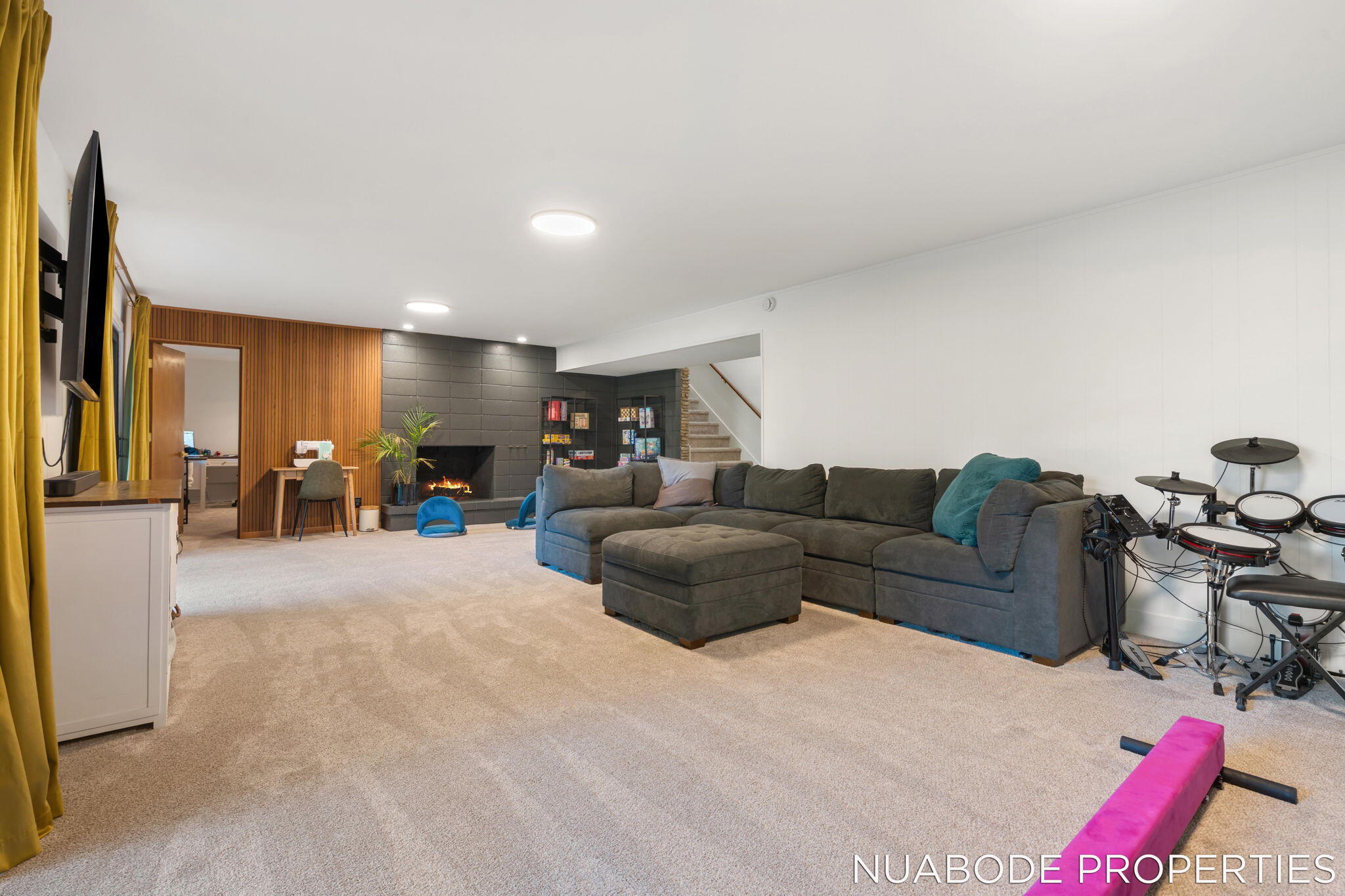 3895 Keeweenaw Drive NE