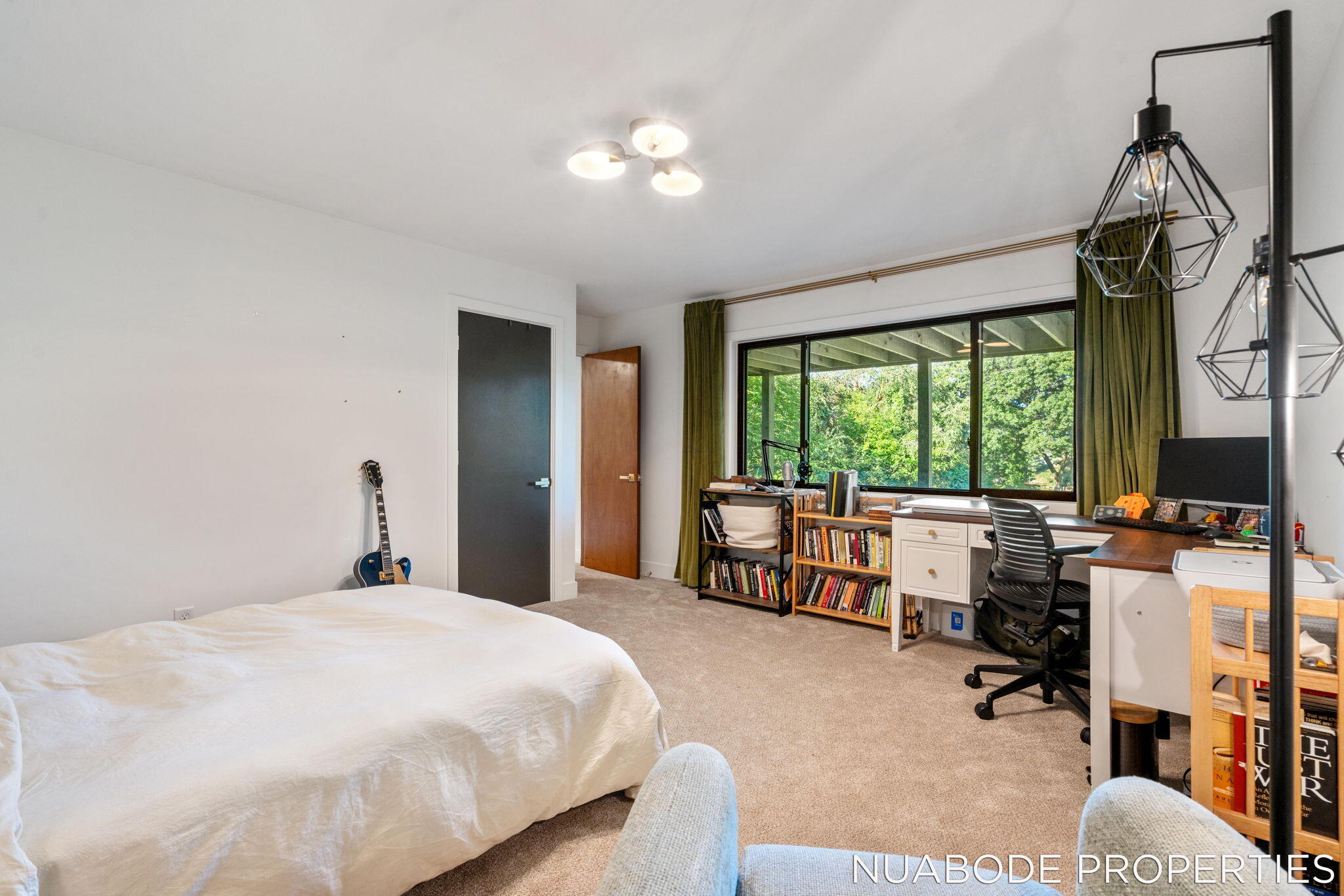 3895 Keeweenaw Drive NE