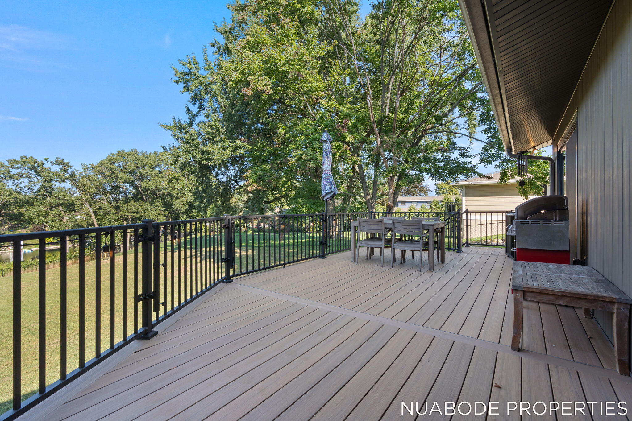 3895 Keeweenaw Drive NE