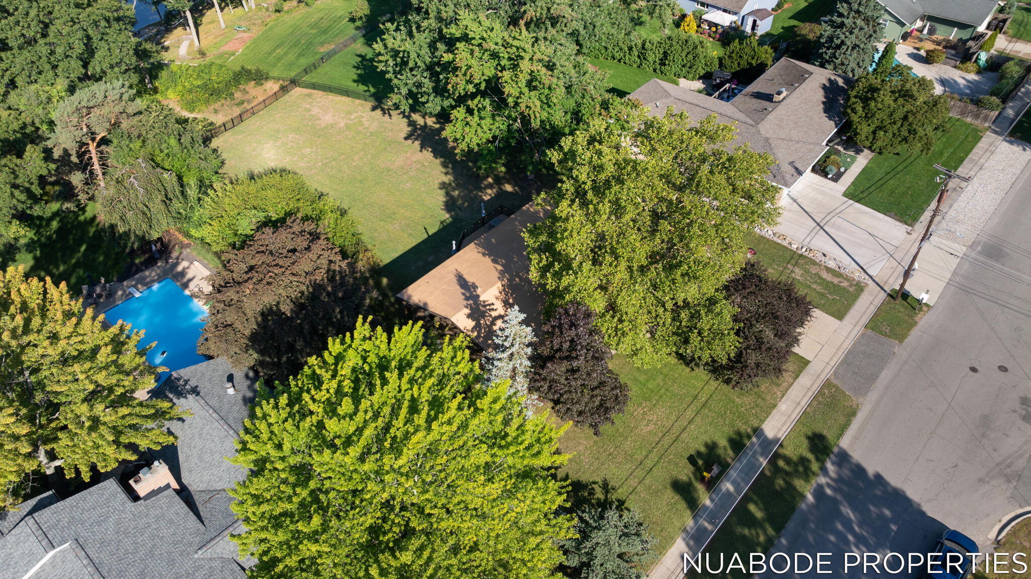 3895 Keeweenaw Drive NE