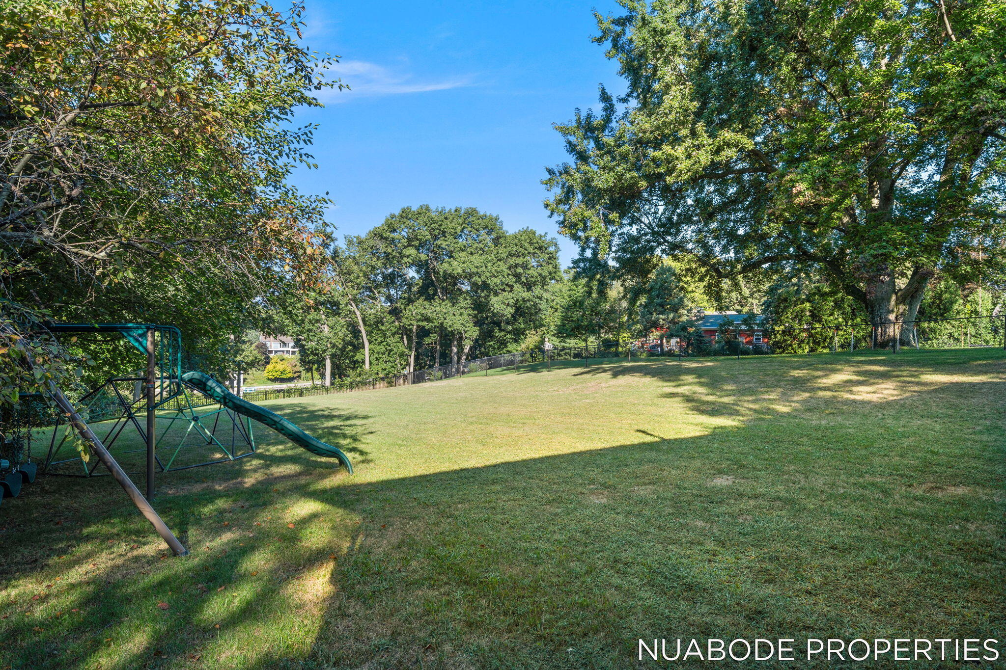 3895 Keeweenaw Drive NE
