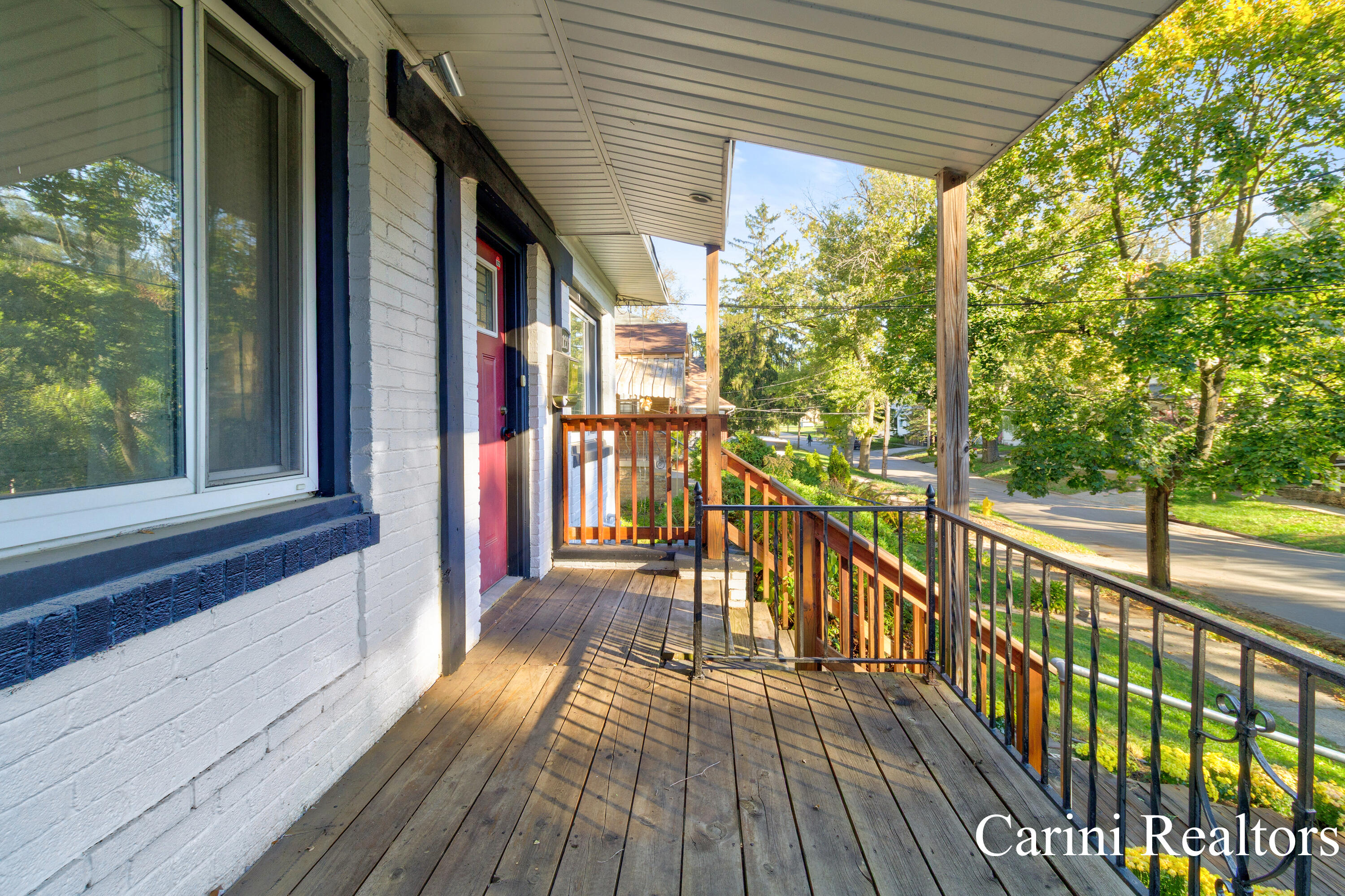 1127 Union Avenue NE