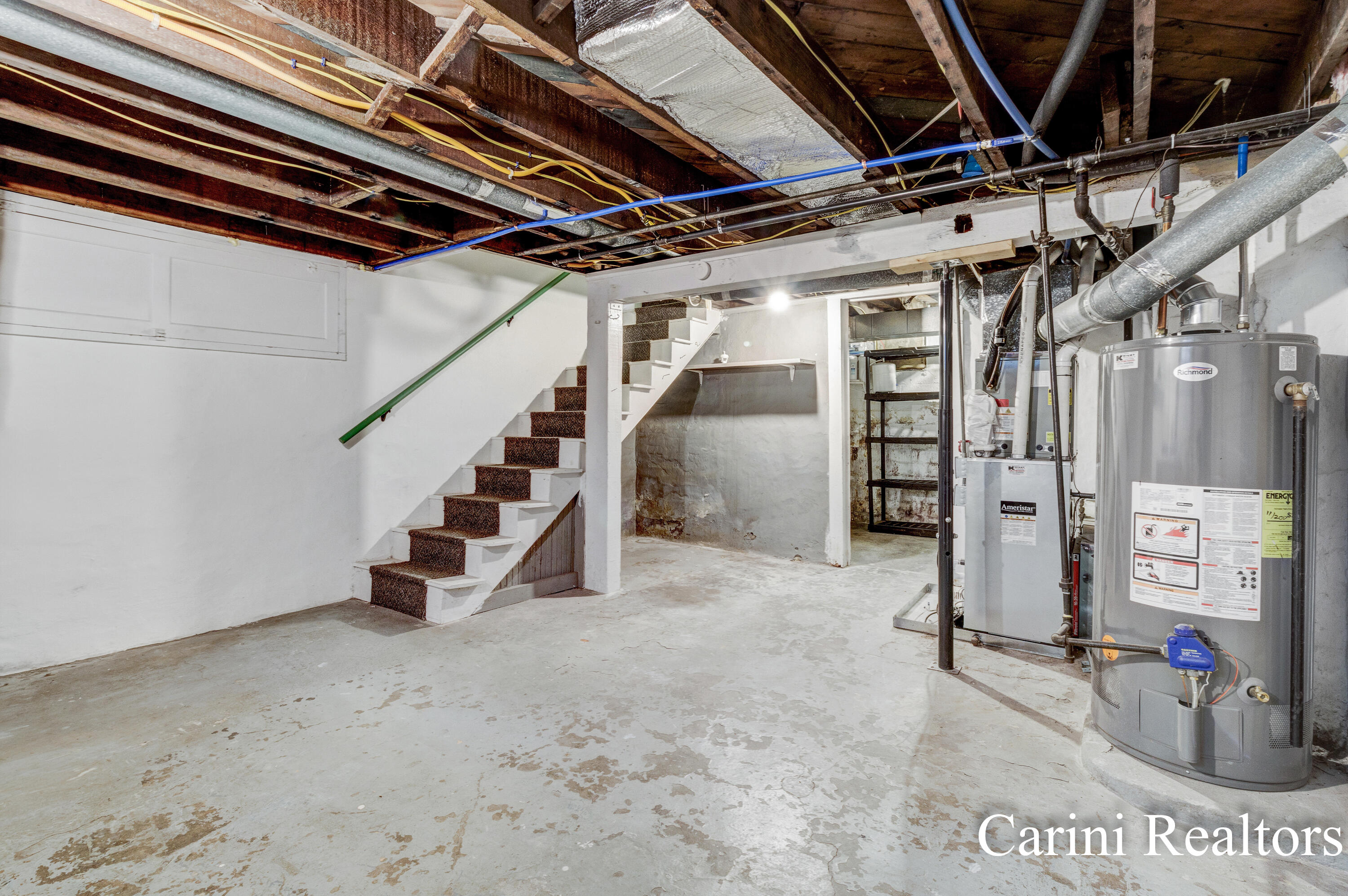 1127 Union Avenue NE