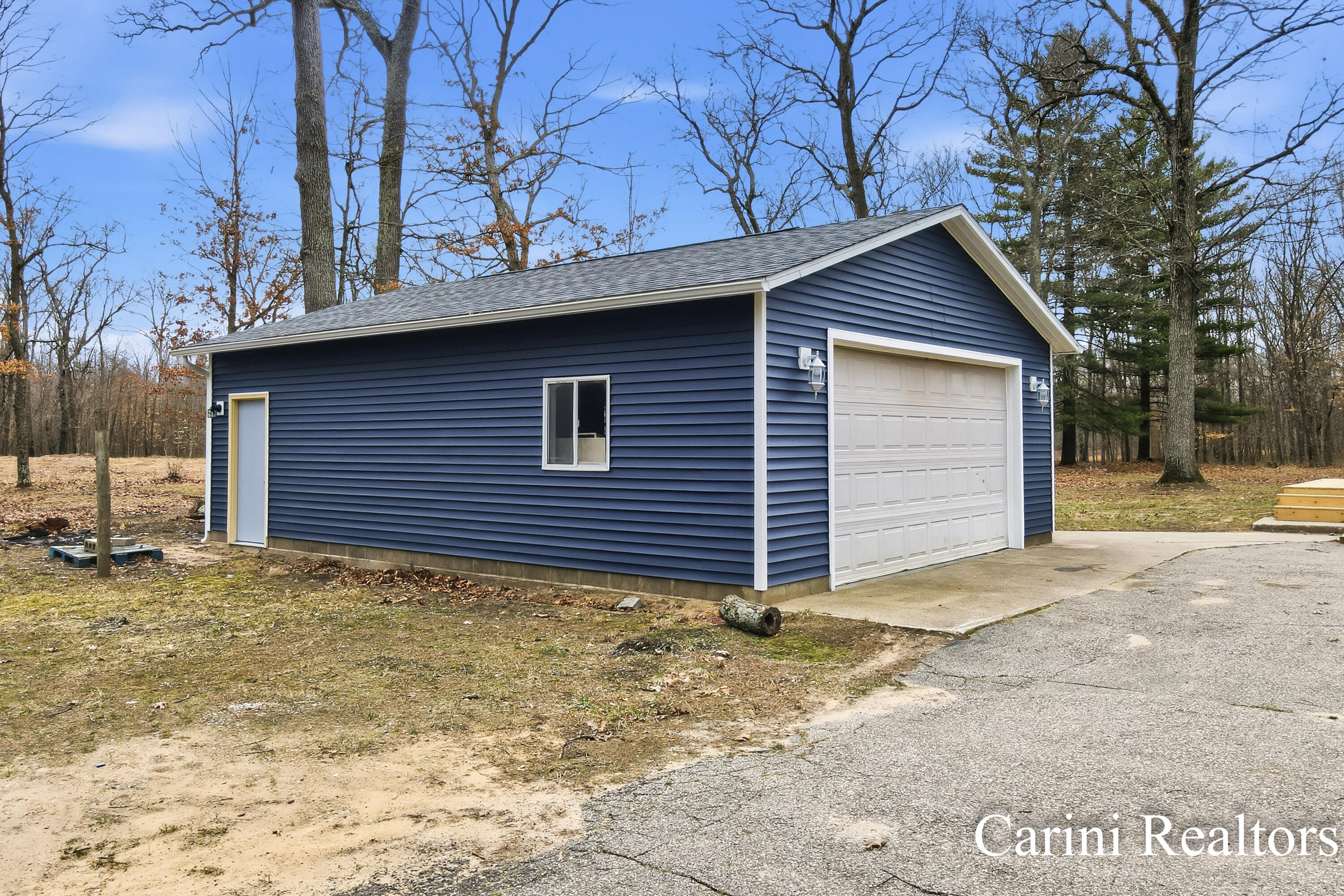 5324 Nadeau Drive