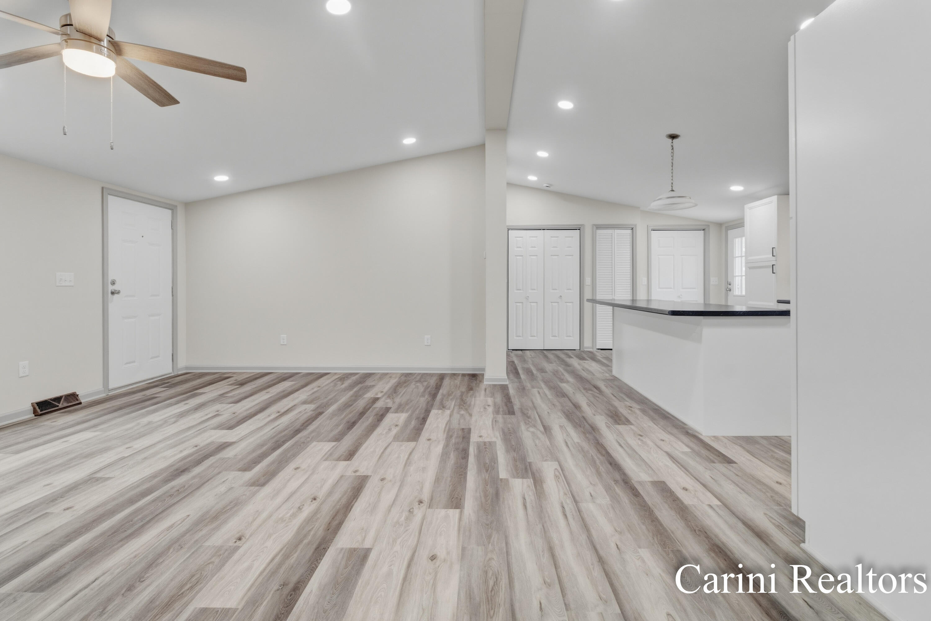 5324 Nadeau Drive