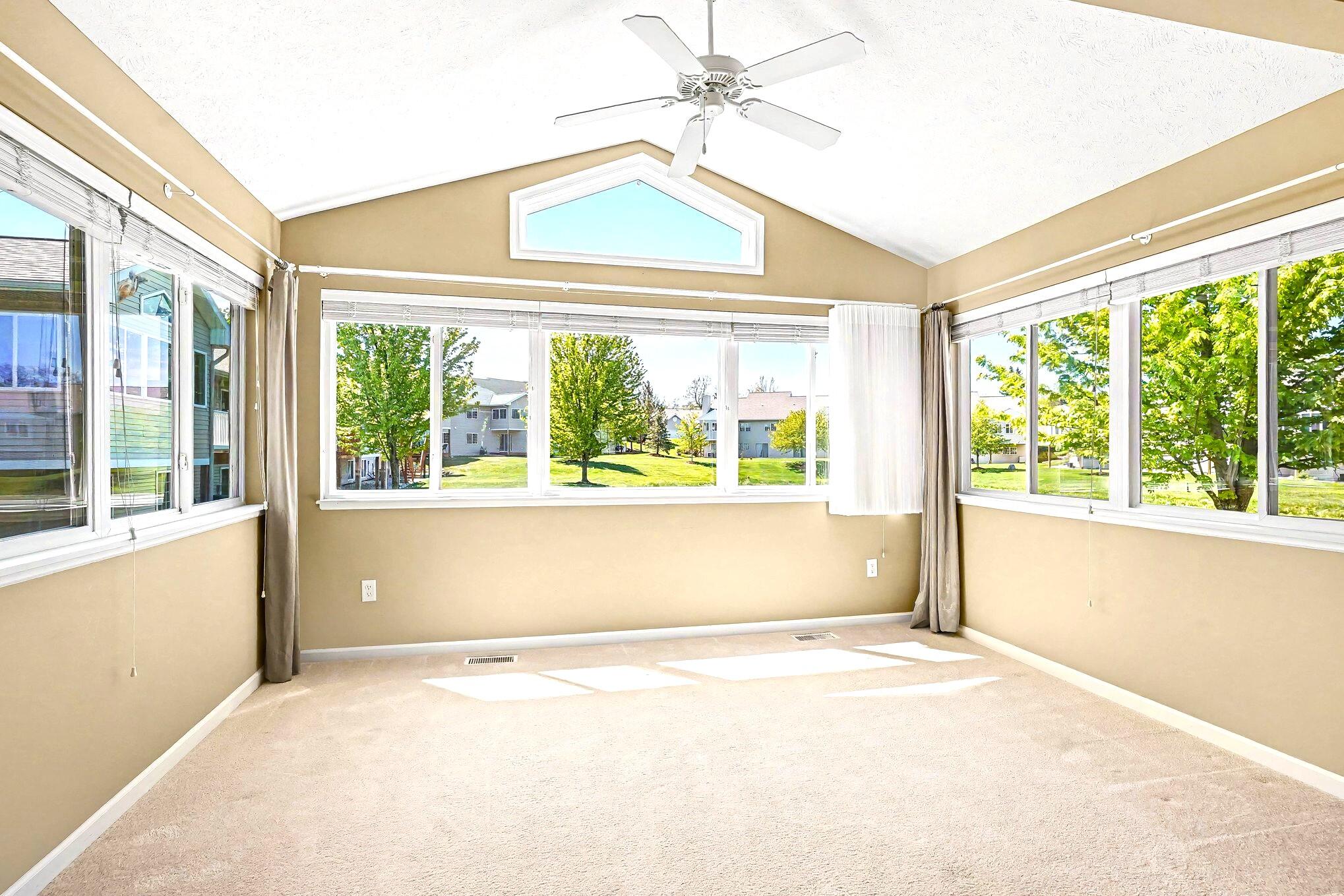 1117-1 Fountain View Circle