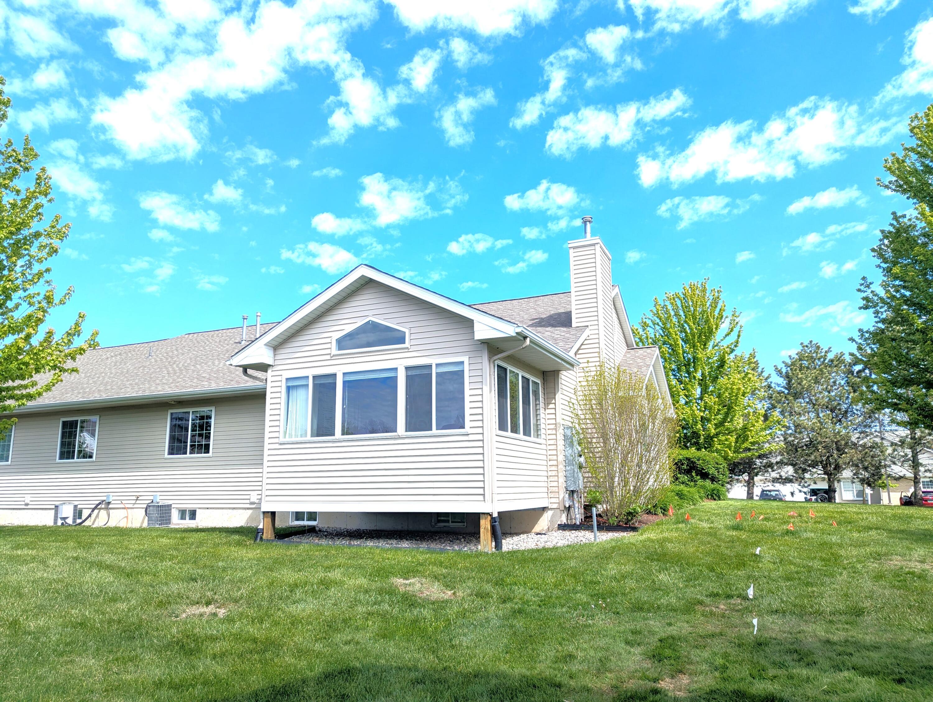 1117-1 Fountain View Circle
