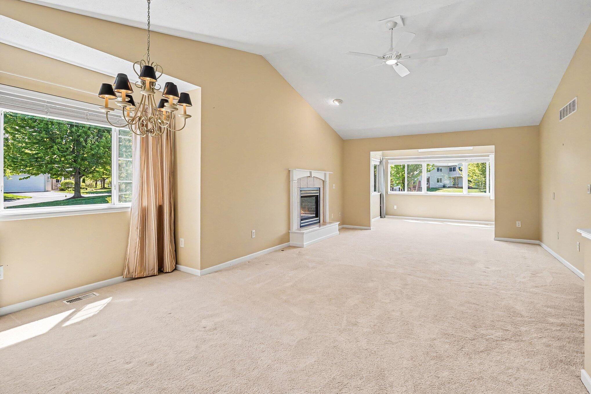 1117-1 Fountain View Circle
