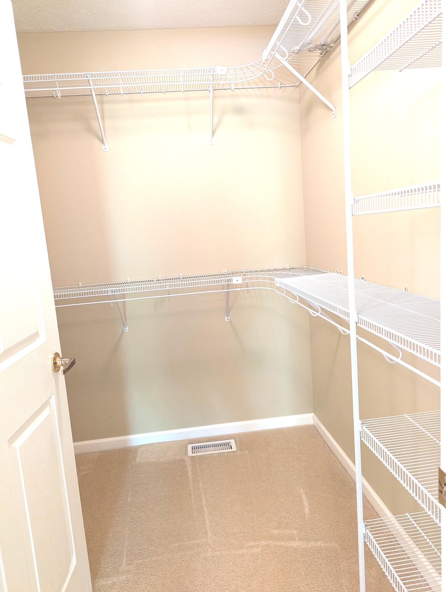 1117-1 Fountain View Circle
