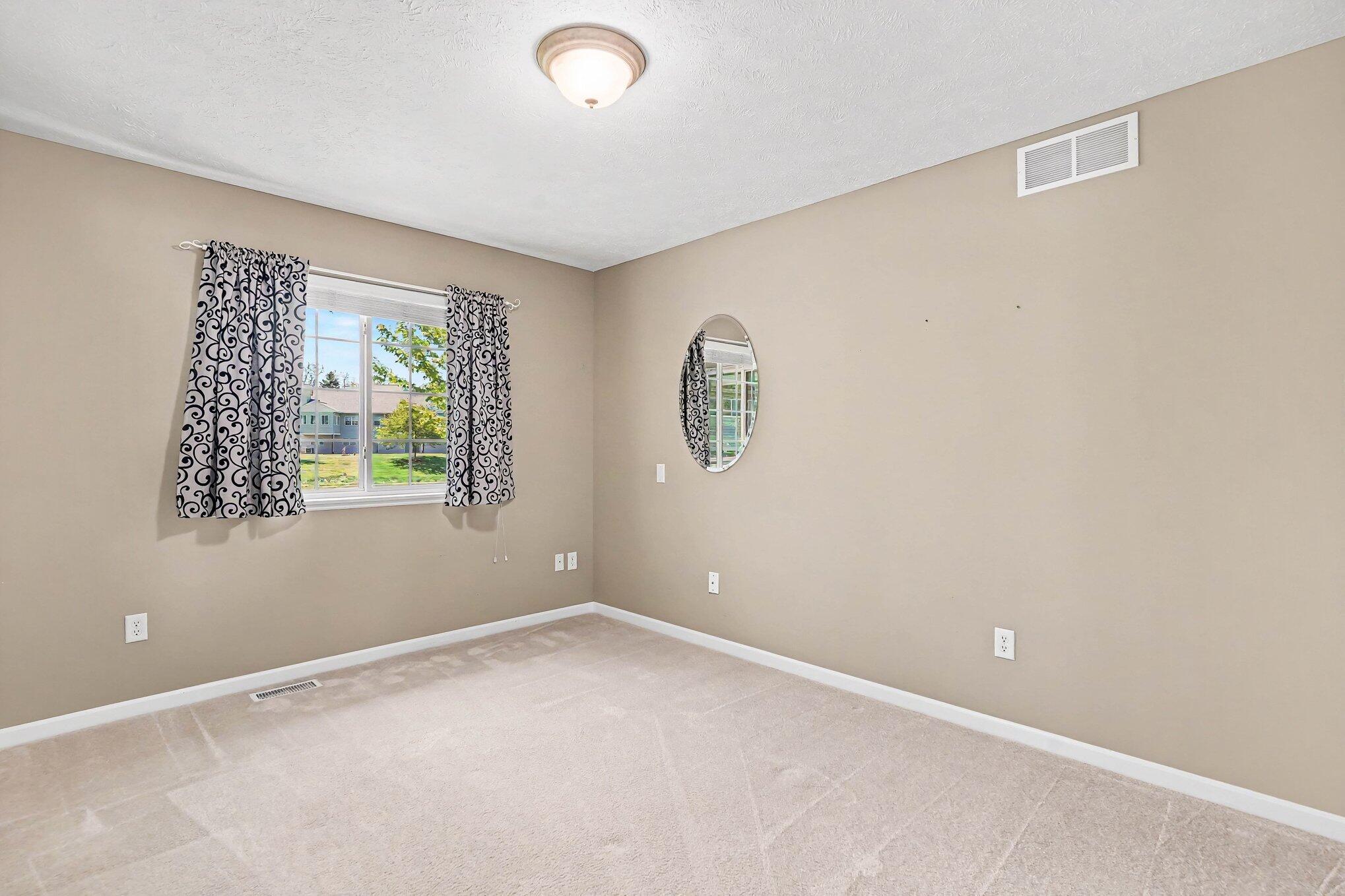 1117-1 Fountain View Circle