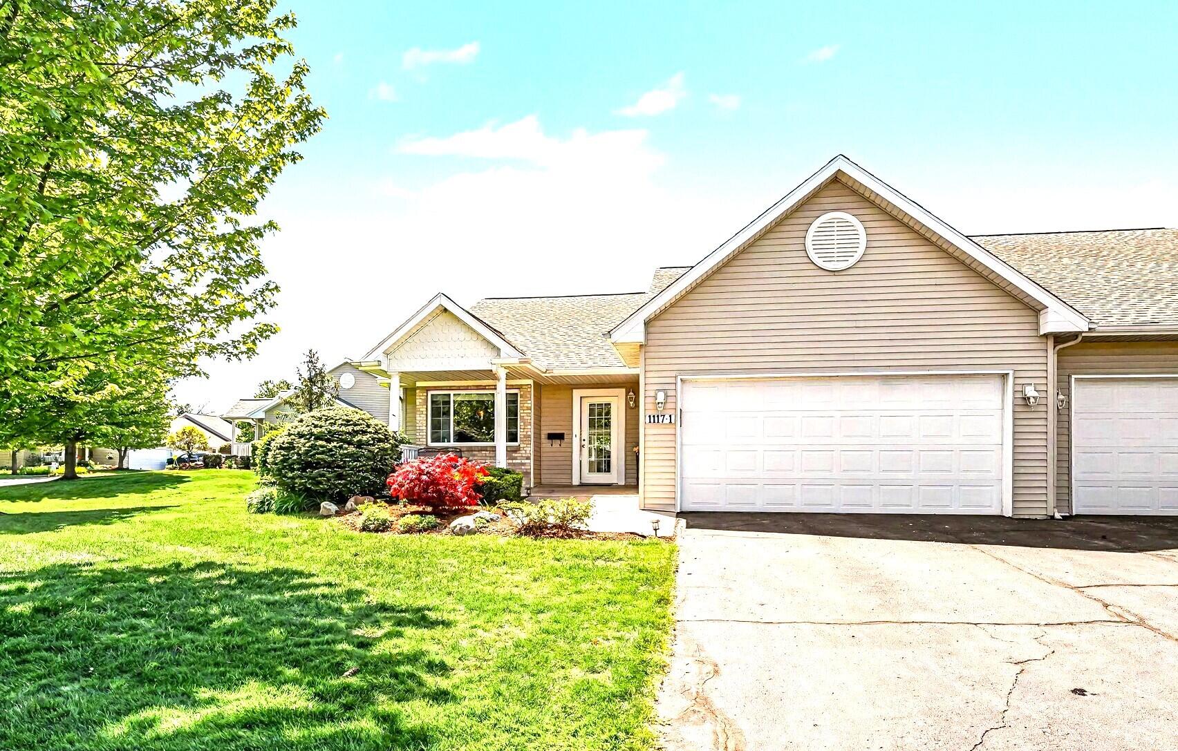1117-1 Fountain View Circle