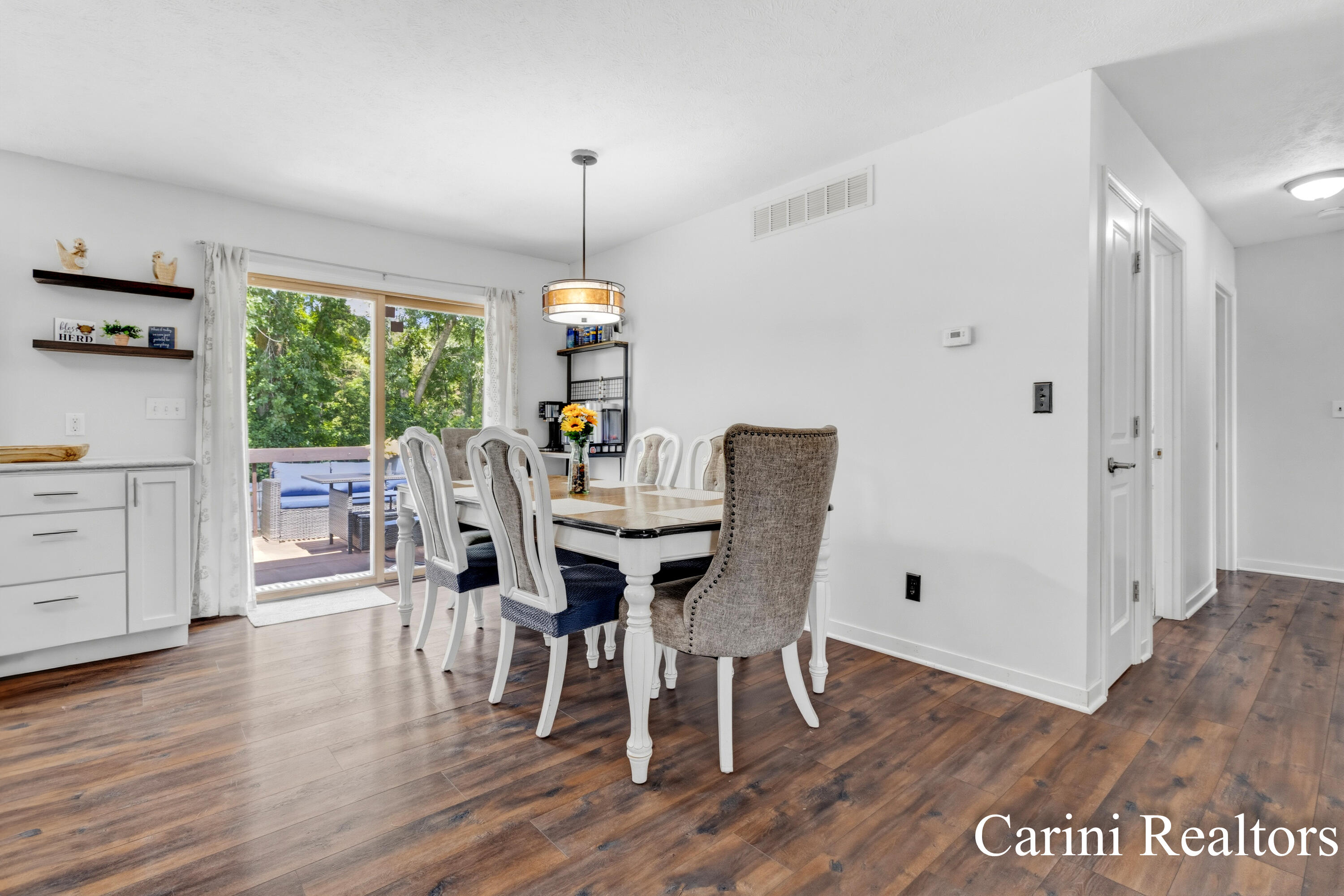 775 Schultz Street NW