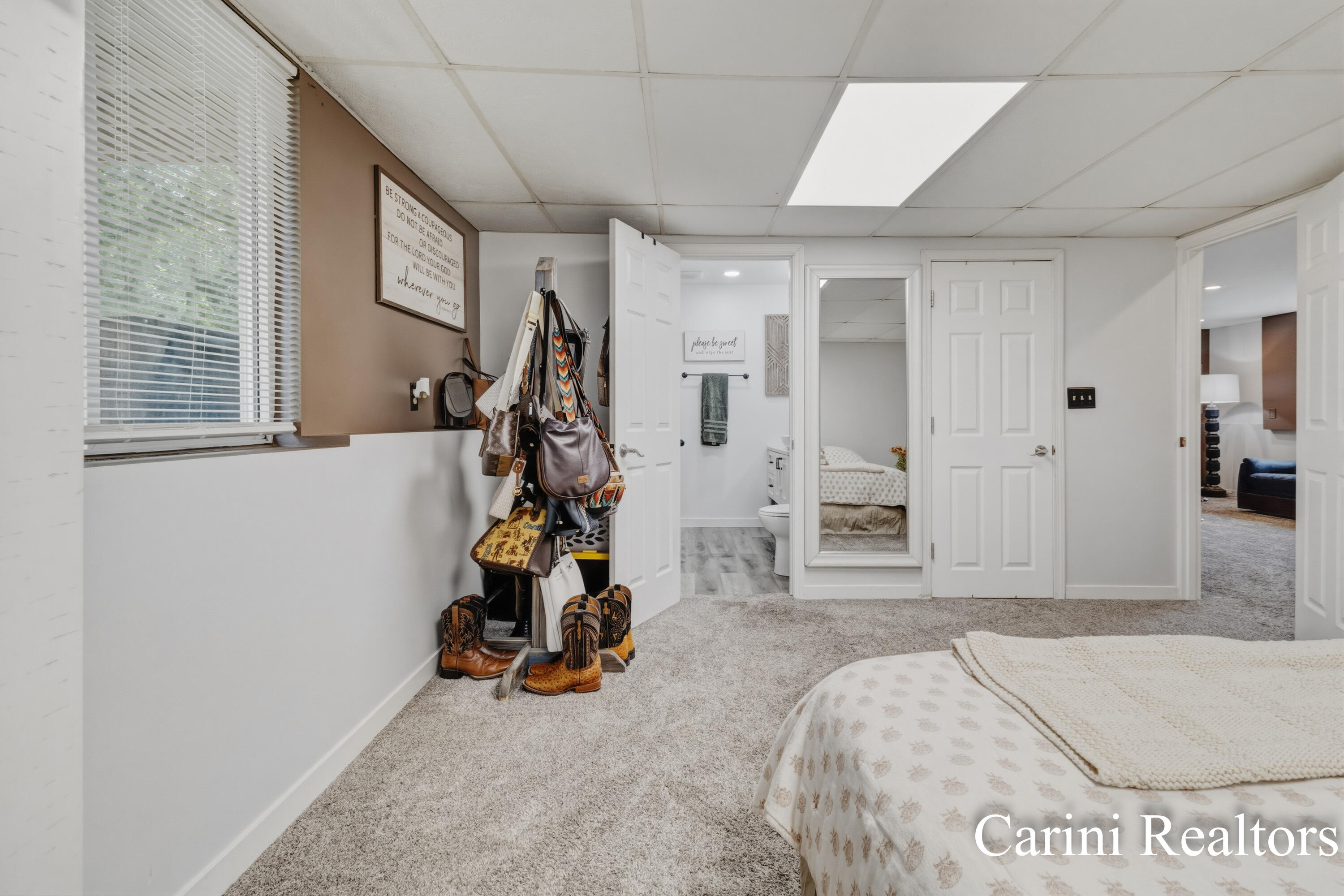 775 Schultz Street NW
