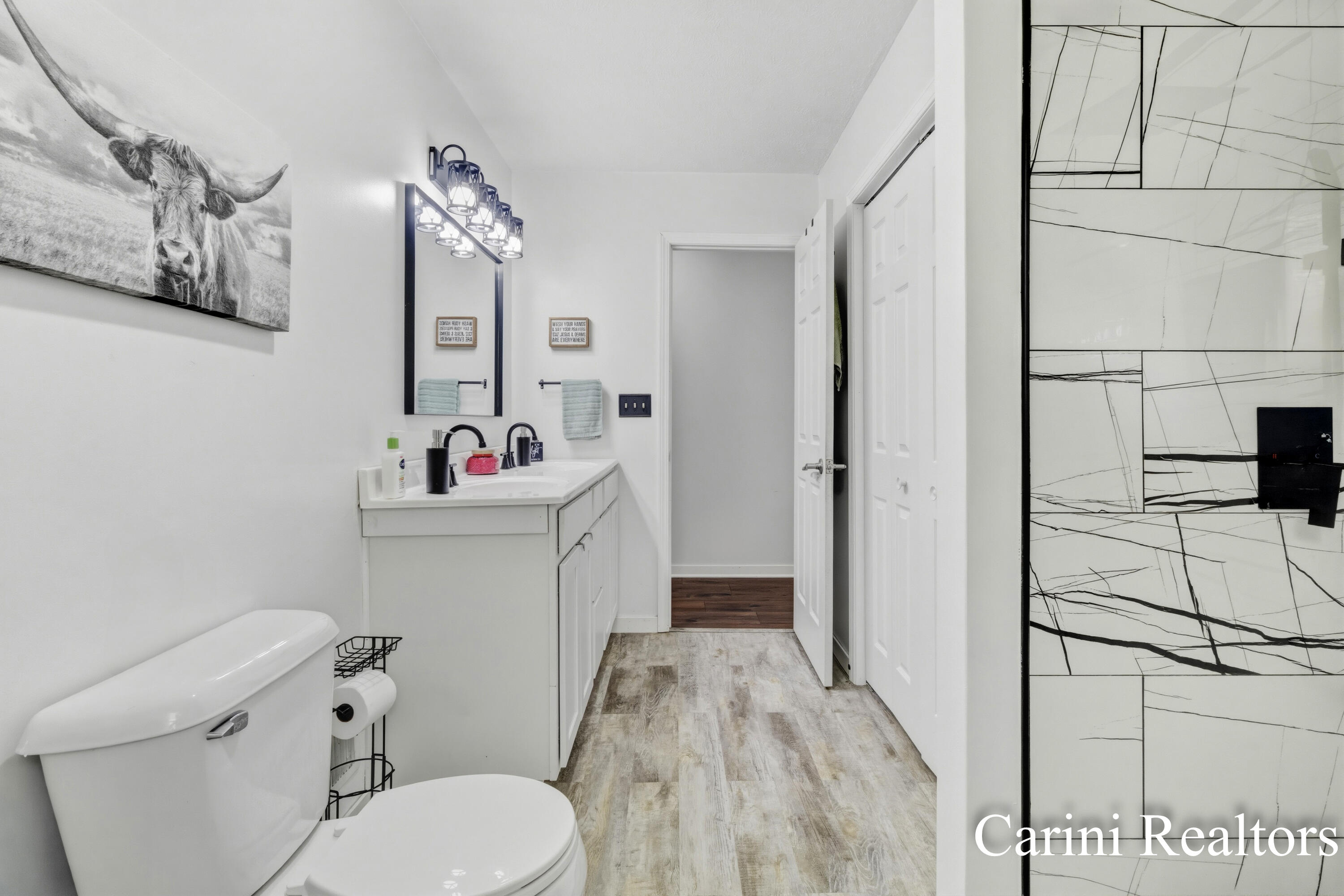 775 Schultz Street NW
