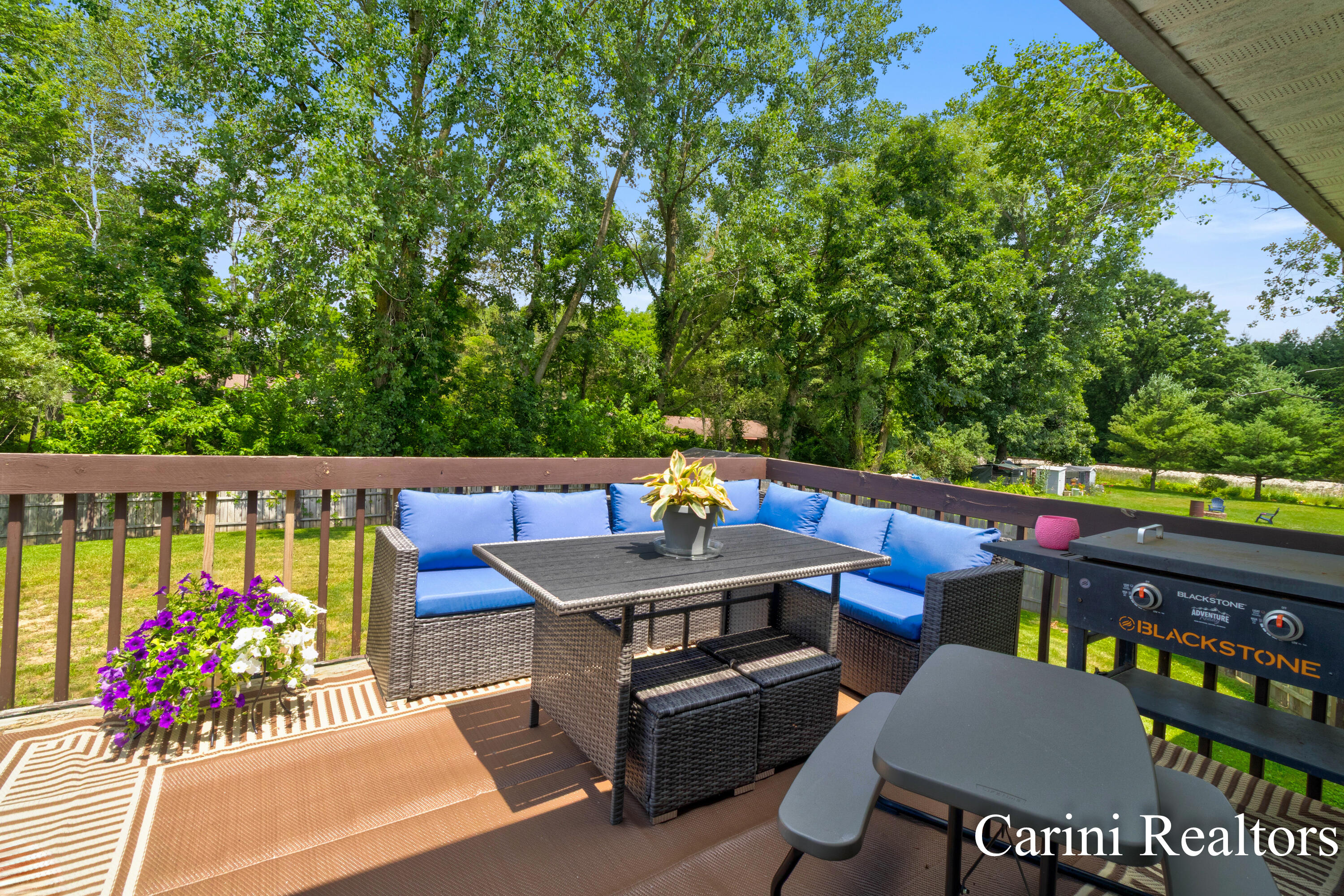 775 Schultz Street NW