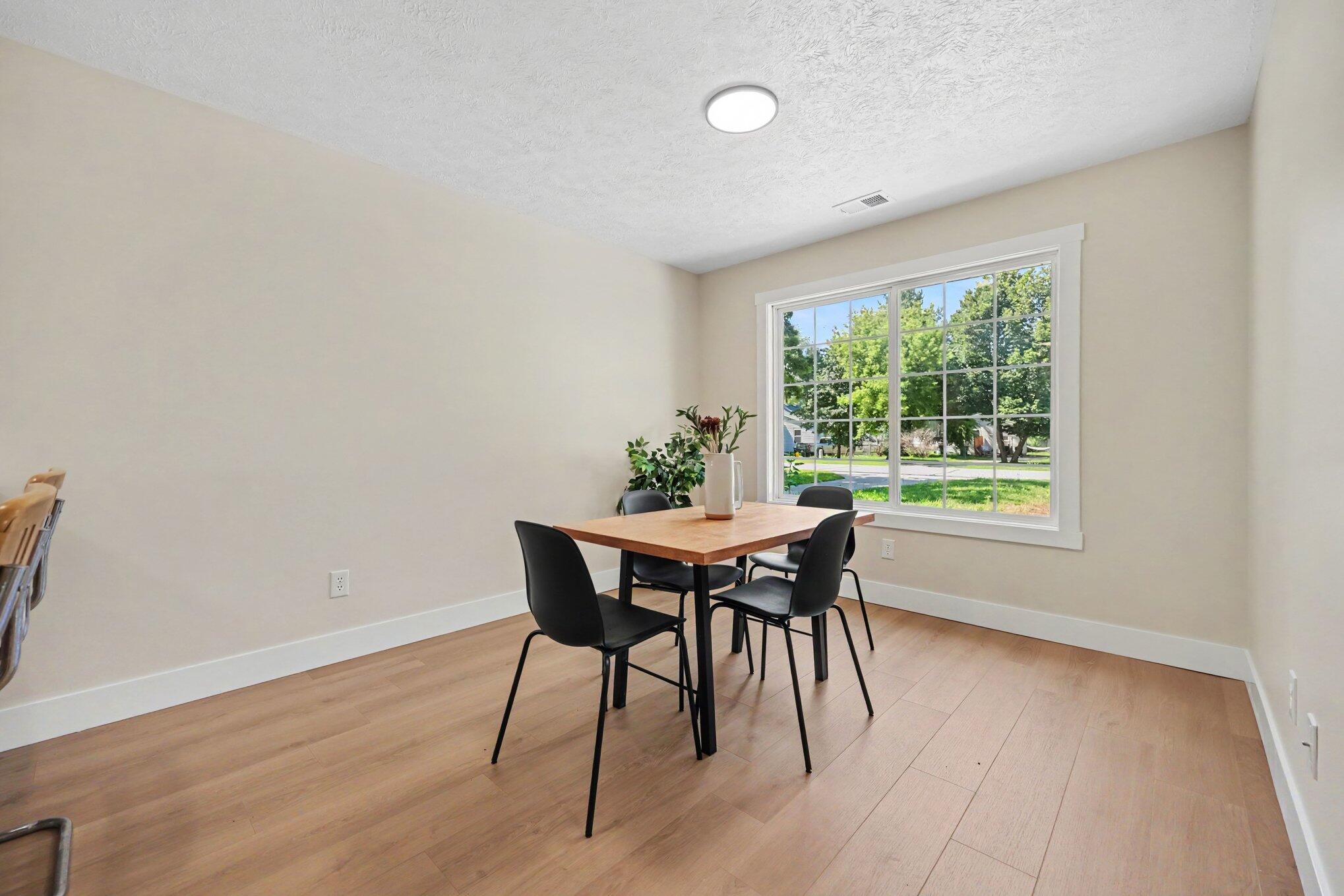 550 W 22nd Street