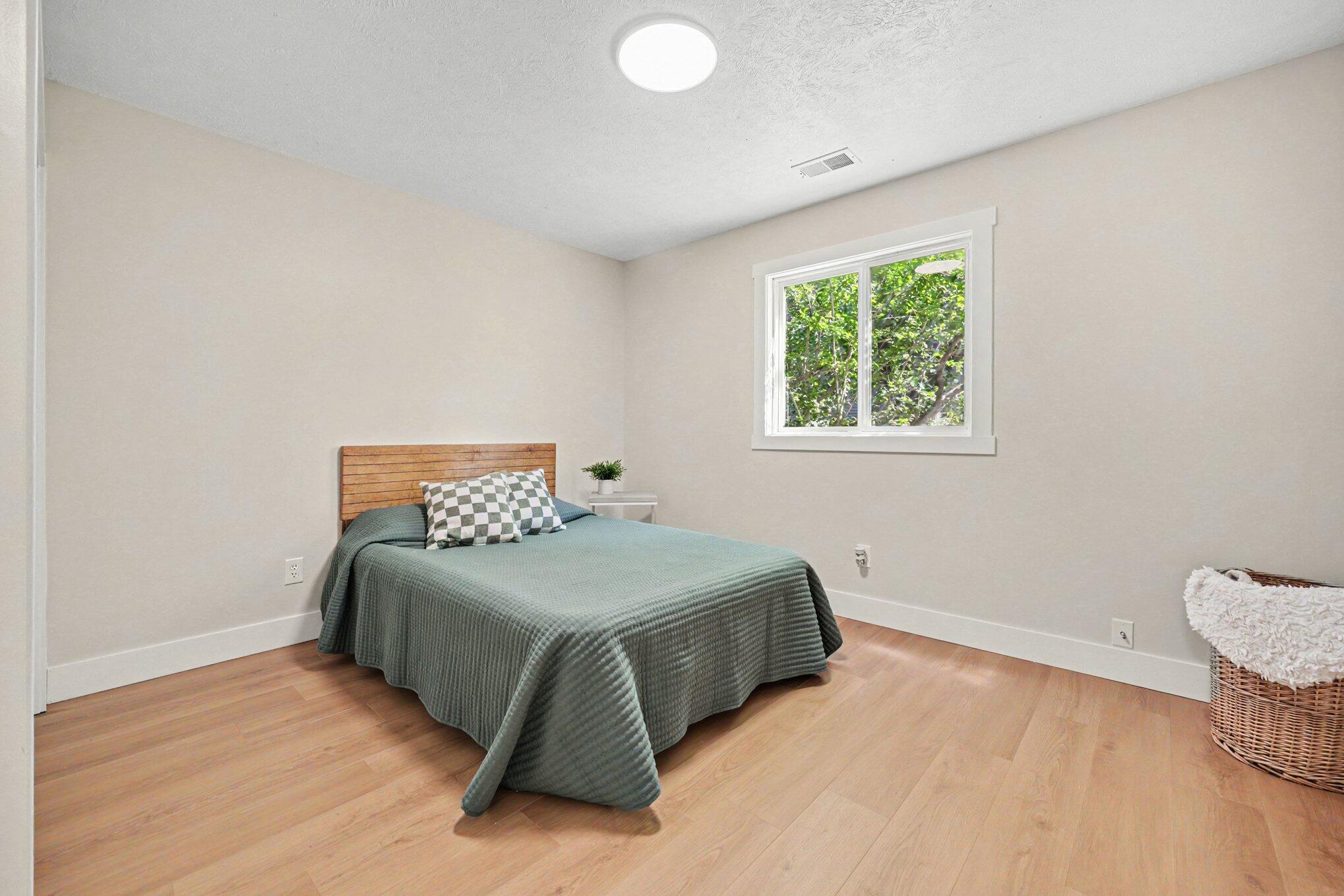 550 W 22nd Street