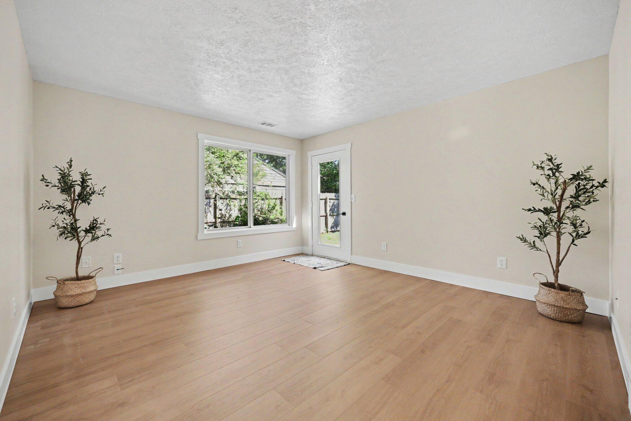 550 W 22nd Street