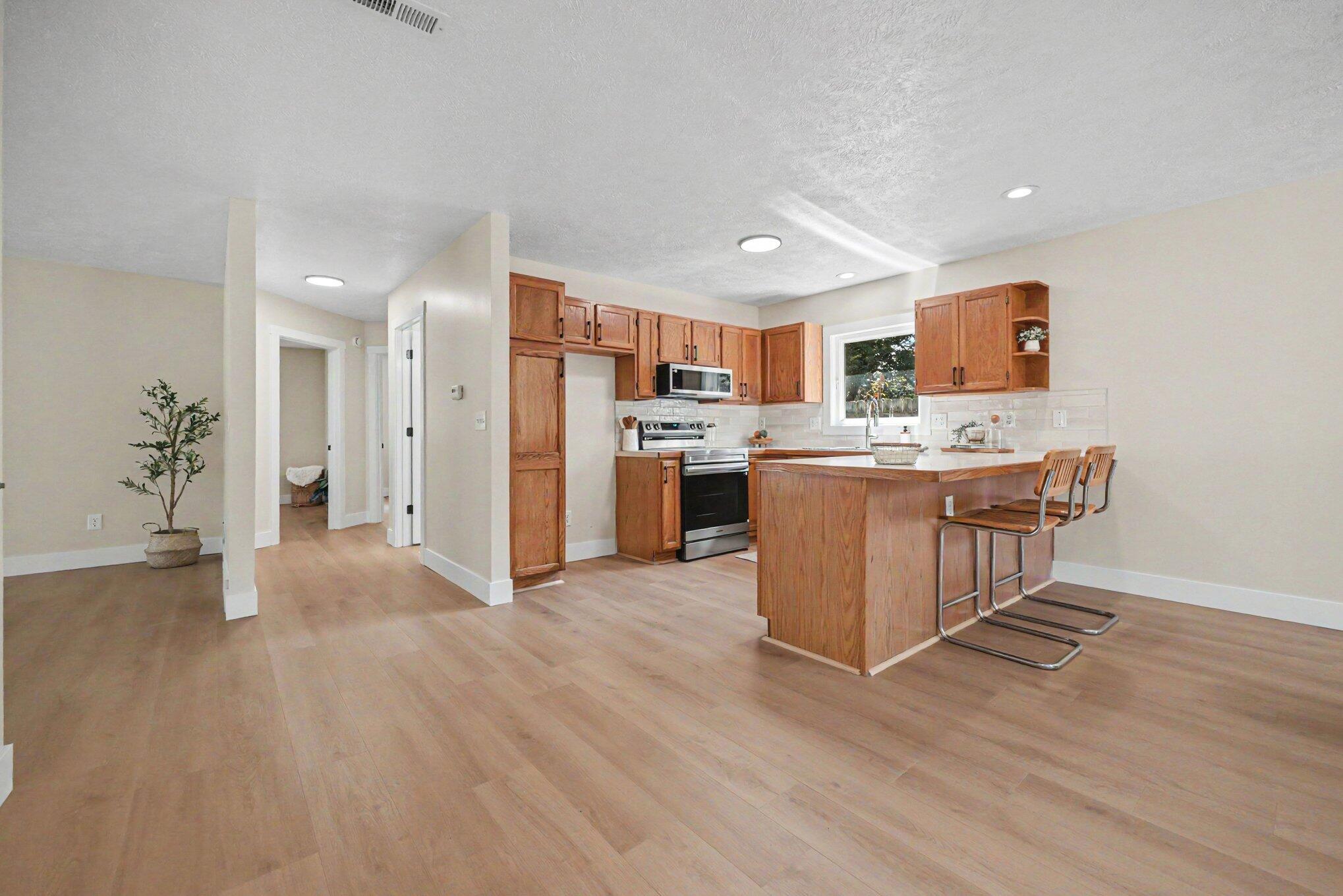 550 W 22nd Street