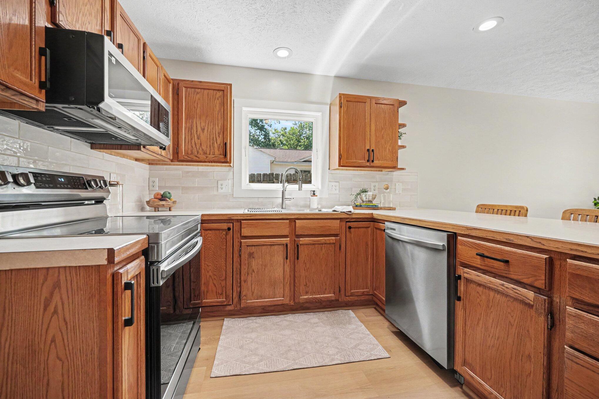 550 W 22nd Street