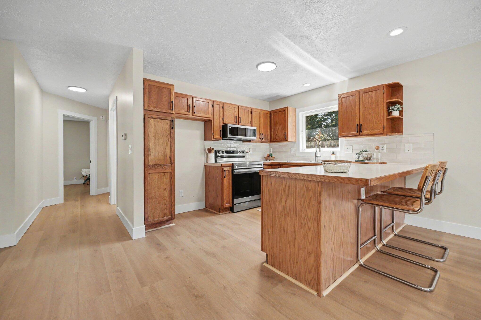 550 W 22nd Street