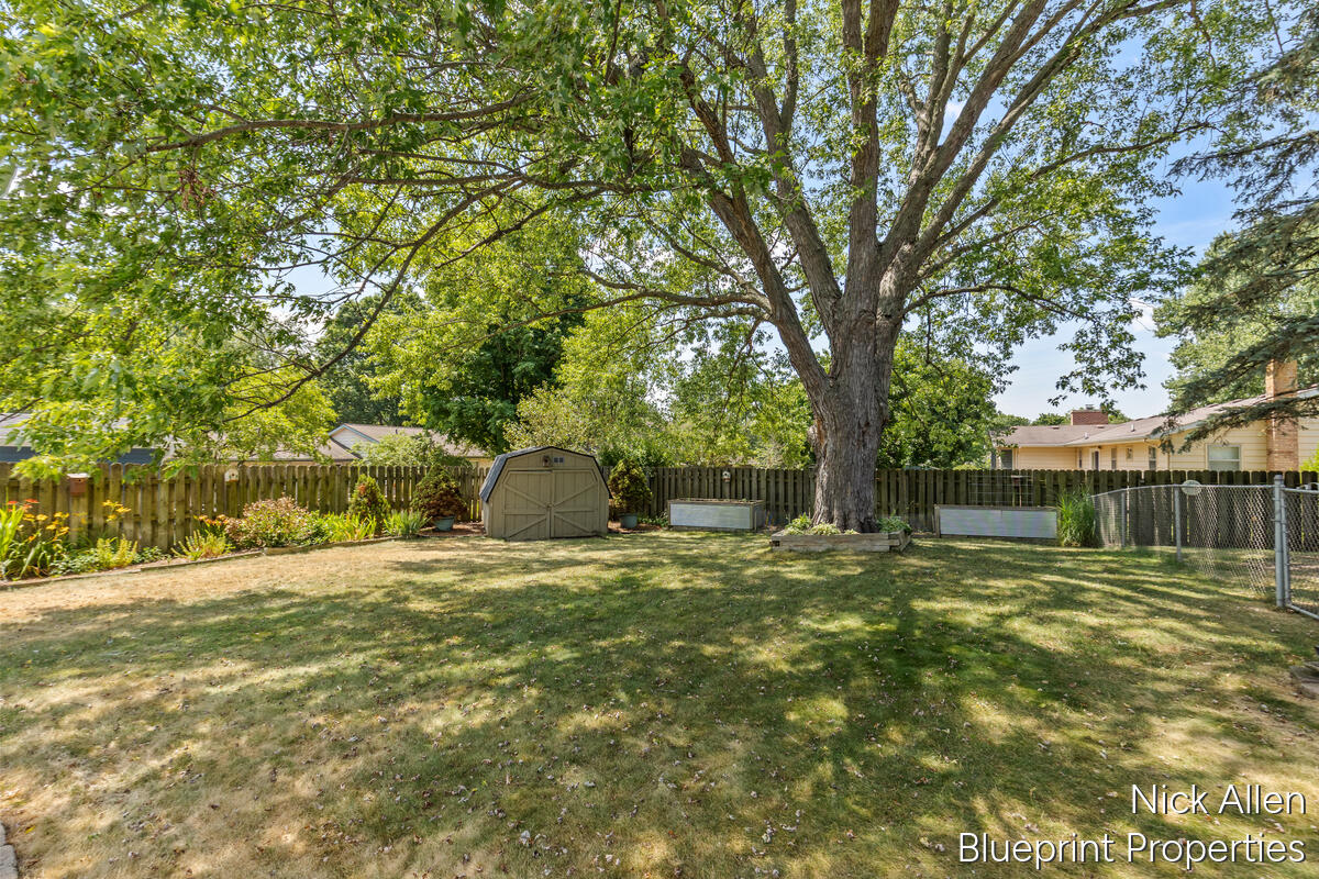 3526 Keswick Drive NE