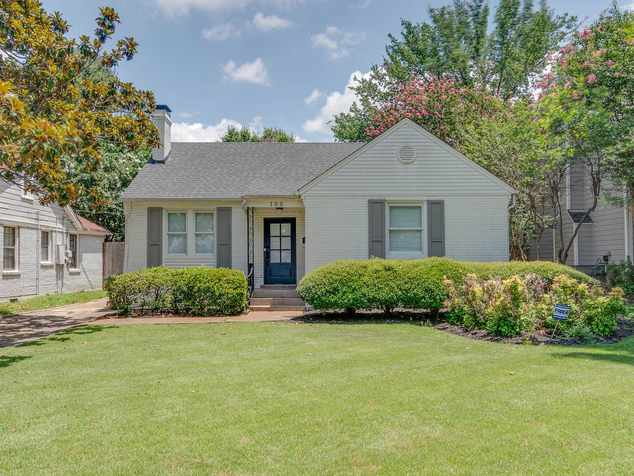 196 PALISADE AVE