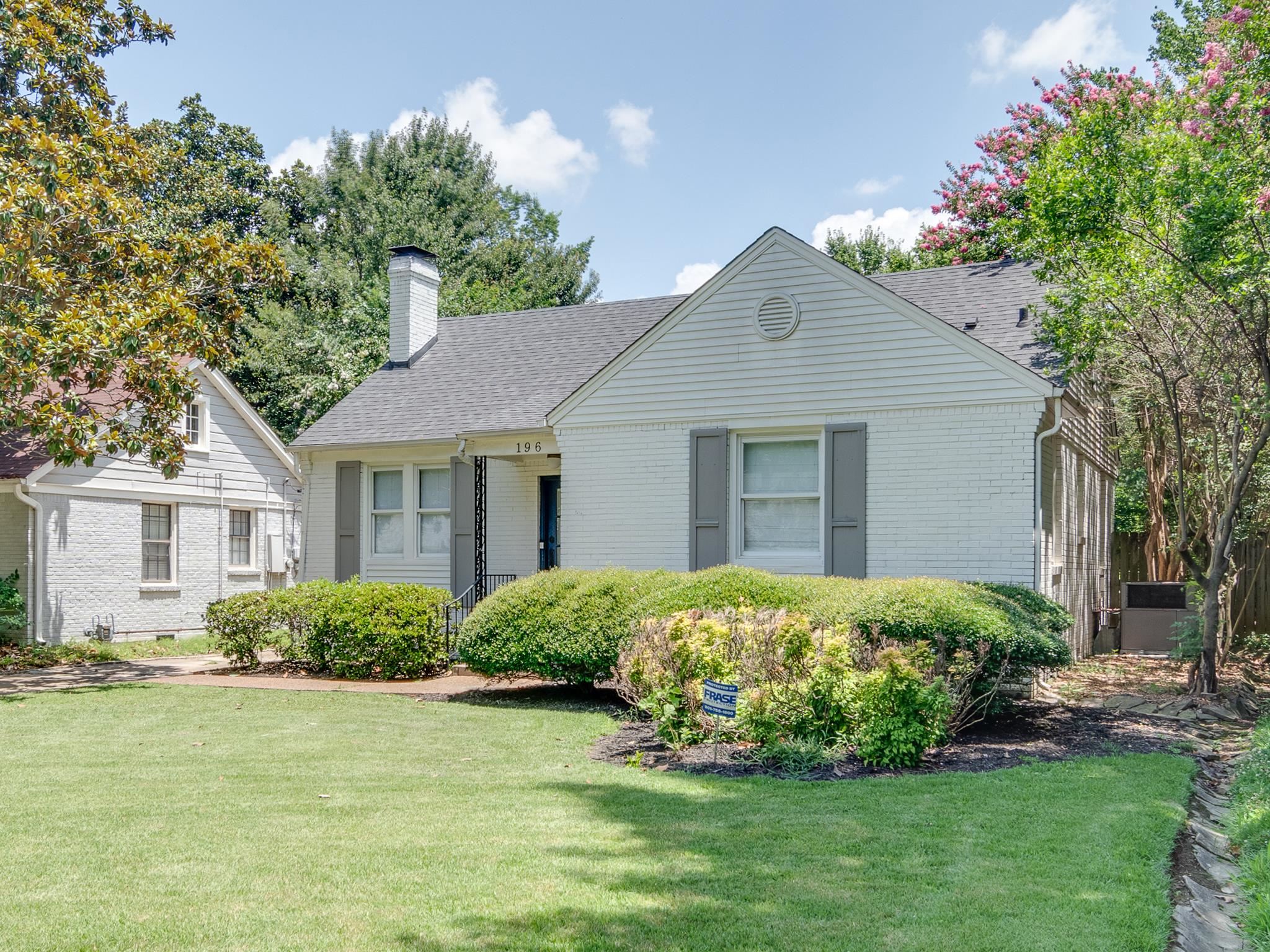 196 PALISADE AVE